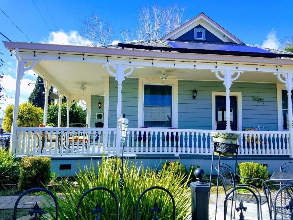 Abbey House Inn property views in Winters, CA — gallery photo 3