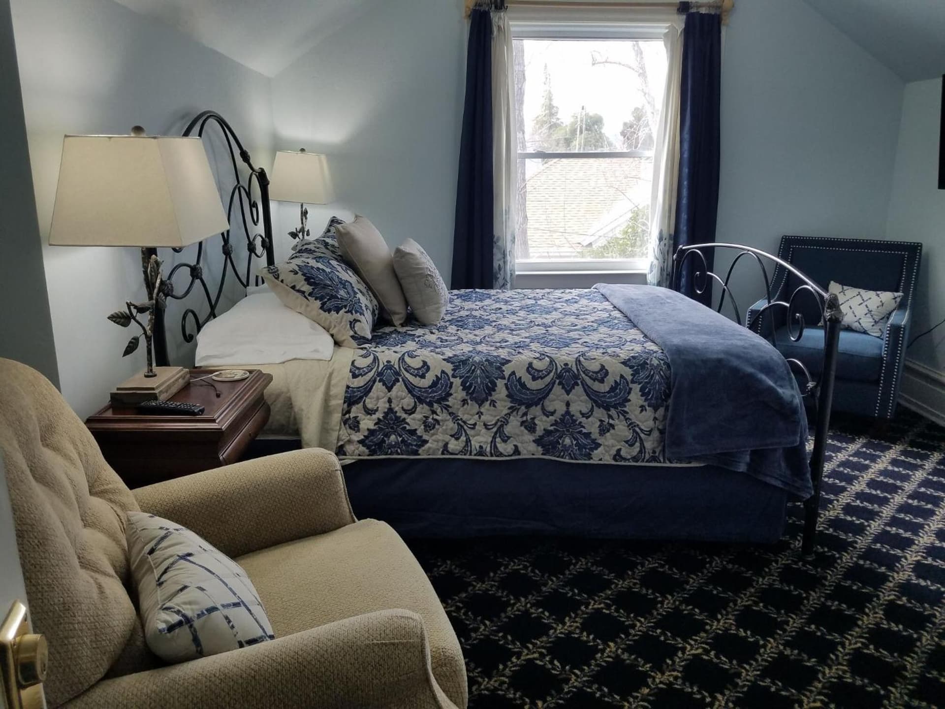 Abbey House Inn gallery photo in Winters, CA — image 18