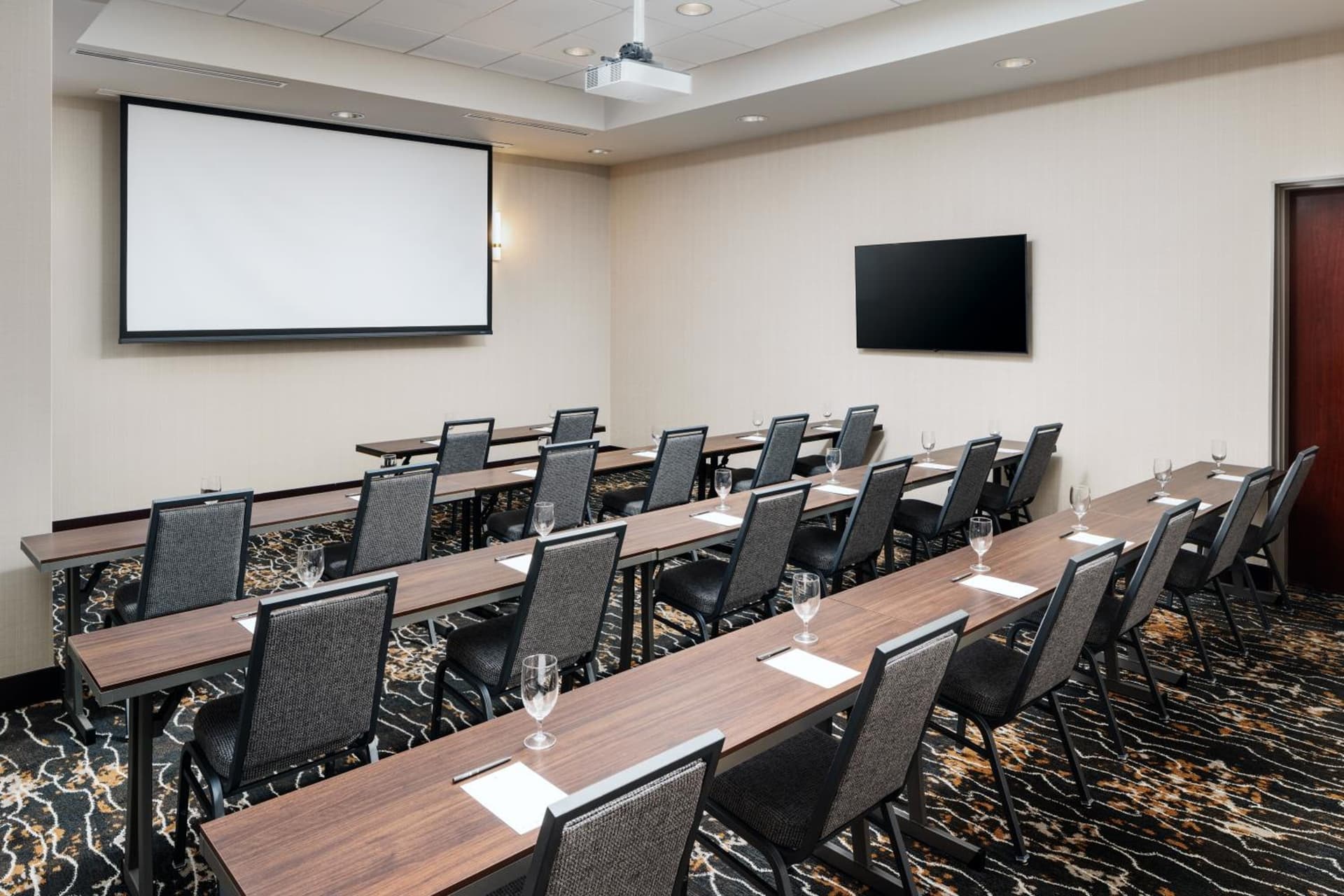 Embassy Suites Huntsville gallery photo in Huntsville, AL — image 52