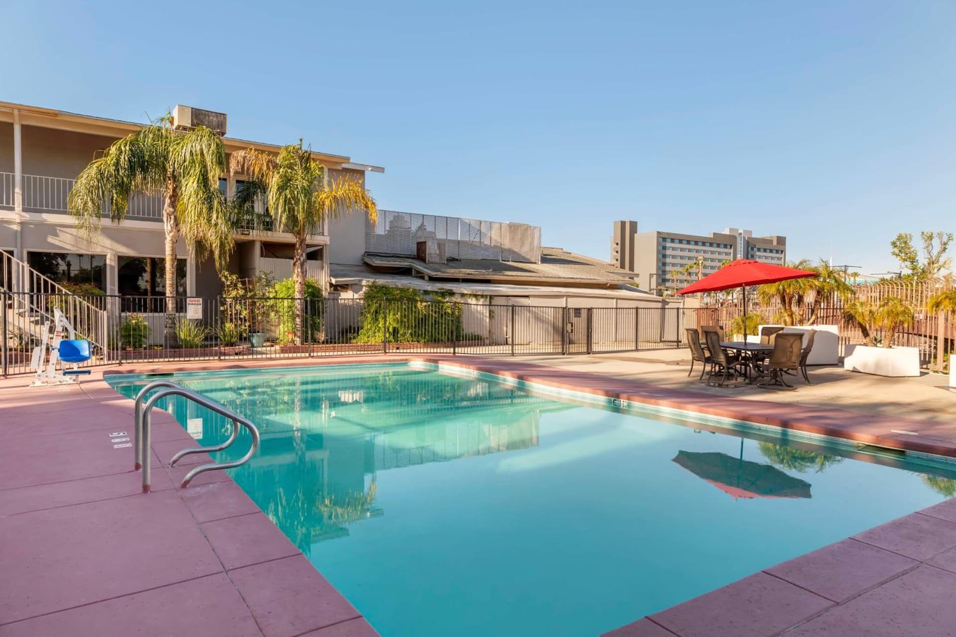 Best Western Plus Hill House gallery photo in Bakersfield, CA — image 32