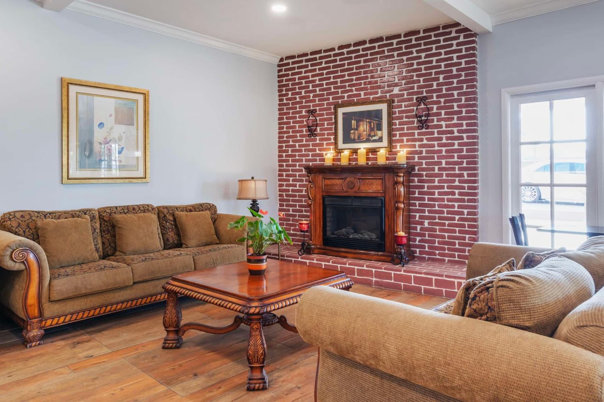 Best Western Plus Hill House gallery photo in Bakersfield, CA — image 7