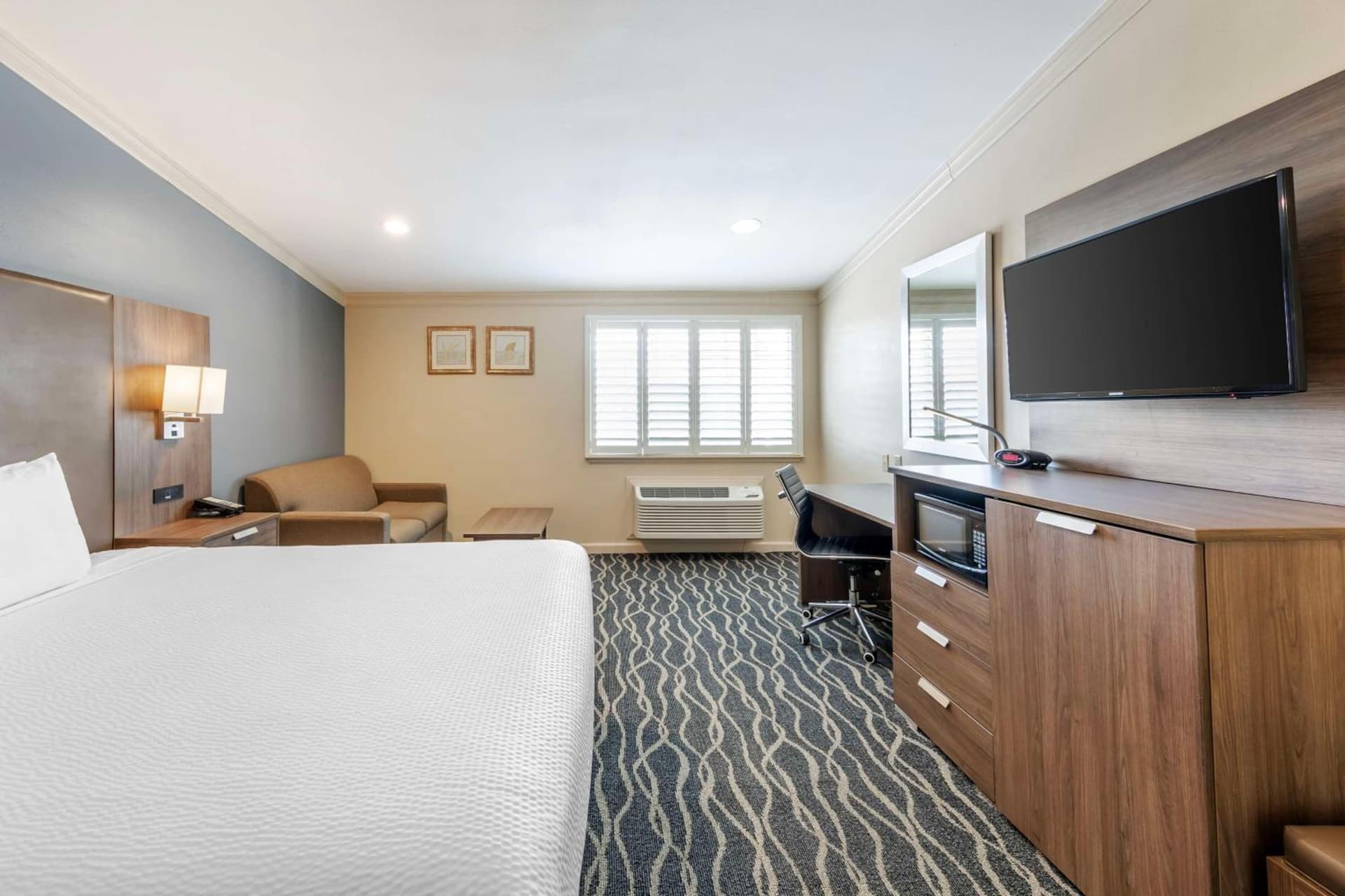 Best Western Plus Hill House gallery photo in Bakersfield, CA — image 29