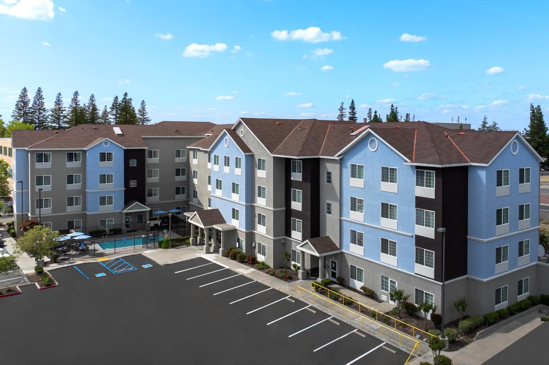 TownePlace Suites Sacramento Cal Expo property views in Sacramento, CA — gallery photo 3