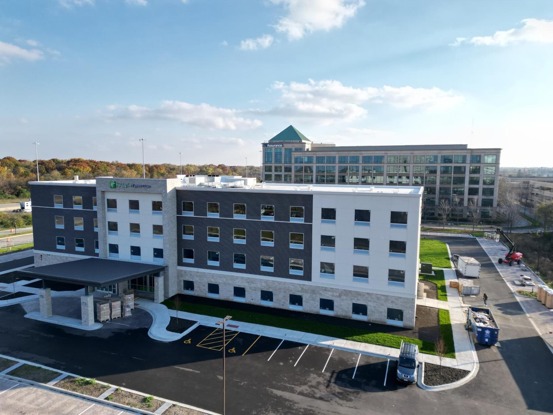 Holiday Inn Express & Suites Chicago Schaumburg, an IHG Hotel property views in Schaumburg, IL — gallery photo 3