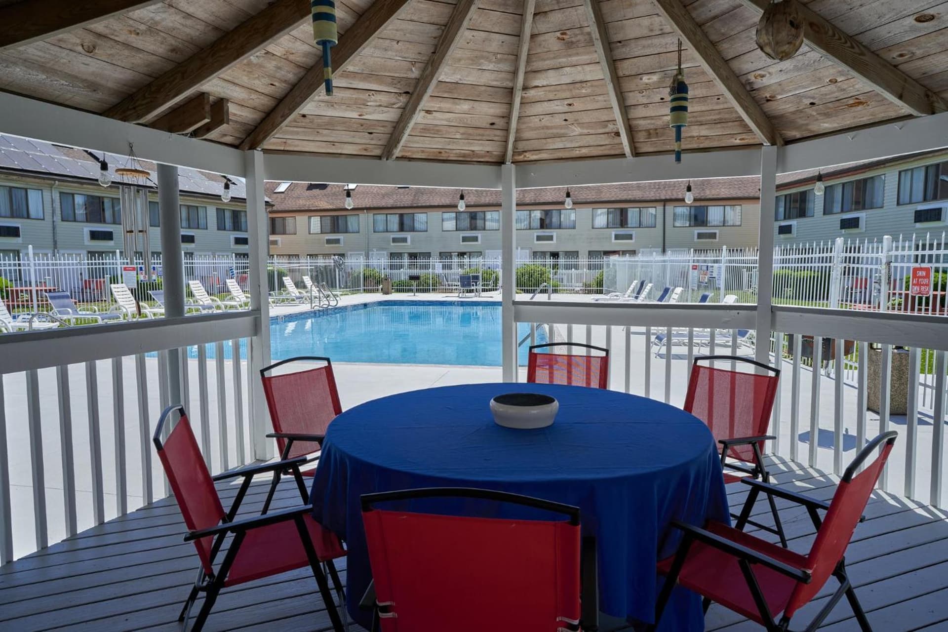 Admiralty Inn & Suites - a Red Collection Hotel property views in Falmouth, MA — gallery photo 3