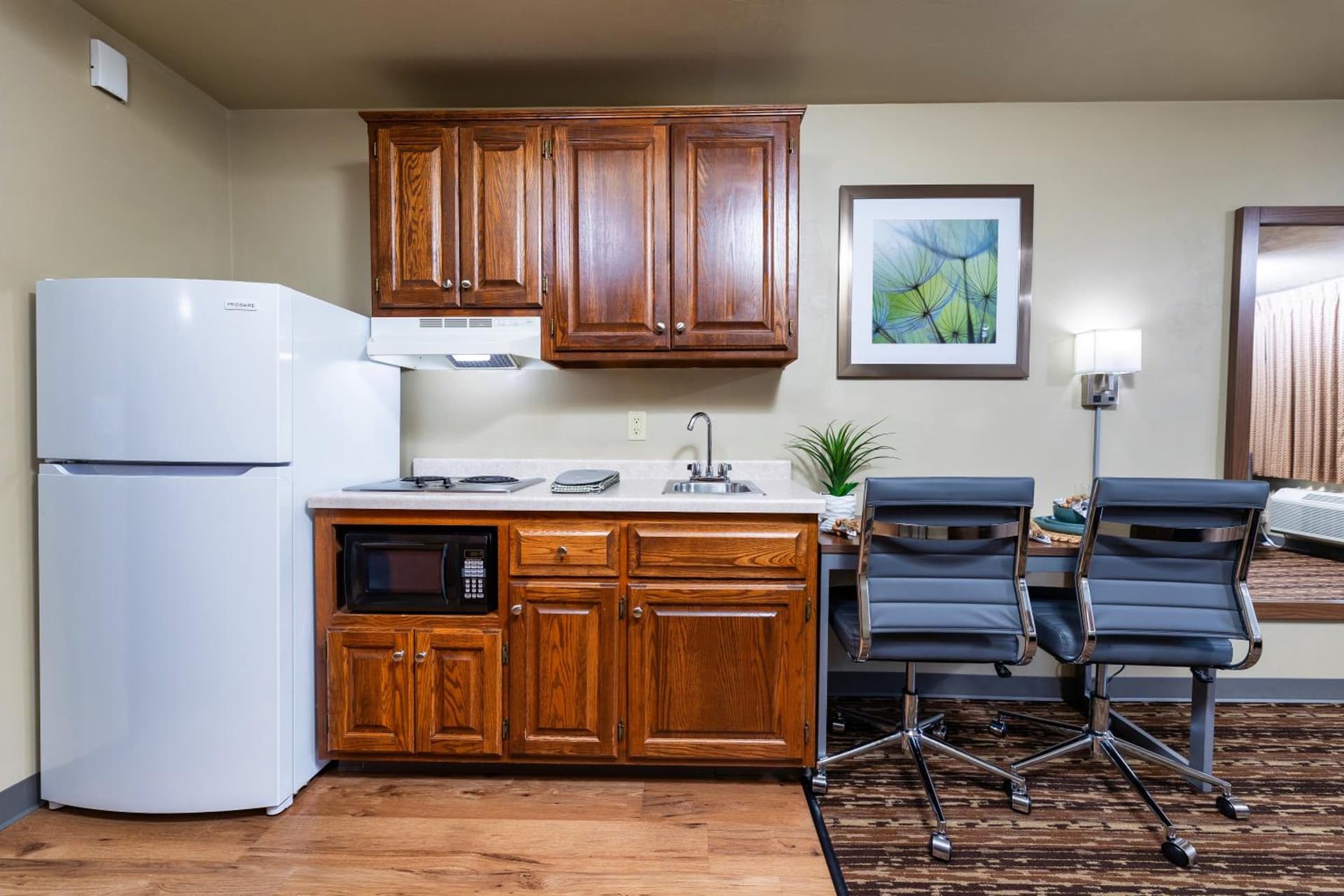 Extended Stay Airport gallery photo in Green Bay, WI — image 38