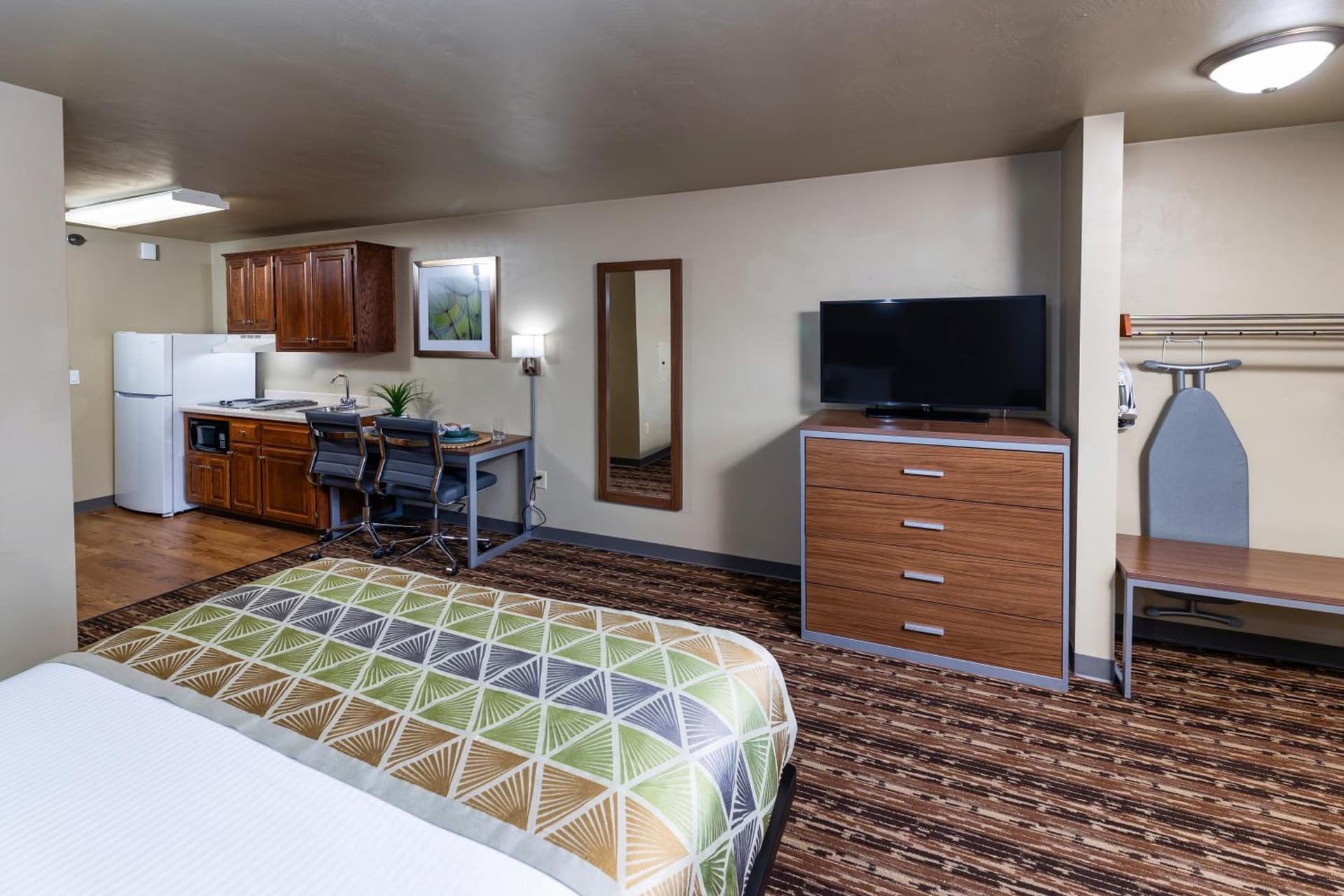 Extended Stay Airport property views in Green Bay, WI — gallery photo 3