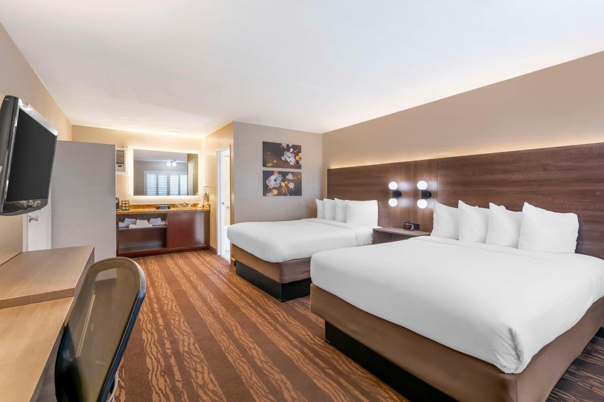 Best Western Plus Stovall's Inn gallery photo in Anaheim, CA — image 46