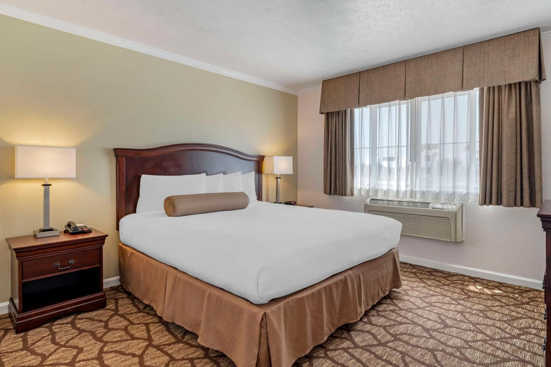 Best Western Salinas Monterey gallery photo in Salinas, CA — image 25