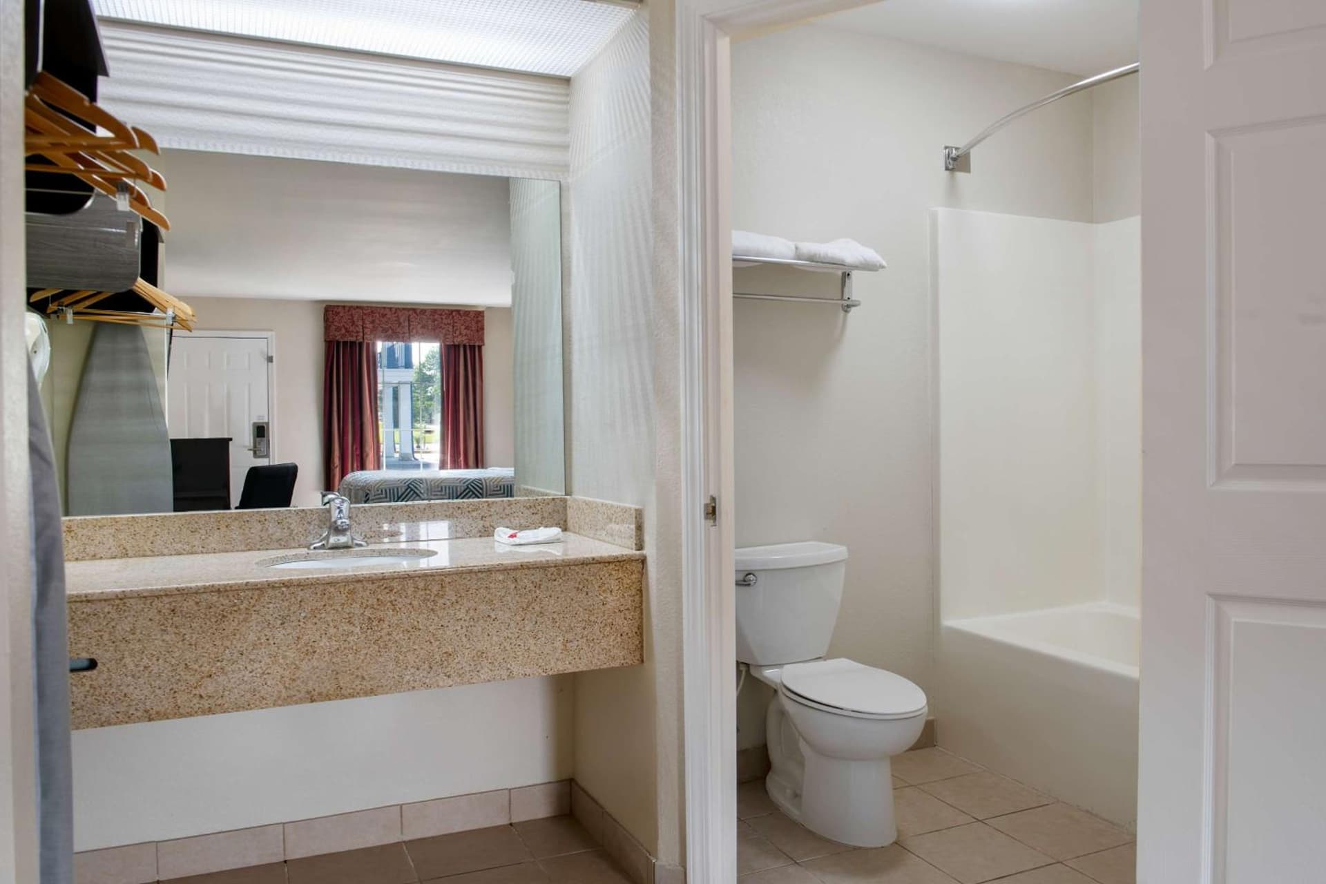 Motel 6  Macon, GA – I-475 gallery photo in Macon, GA — image 29