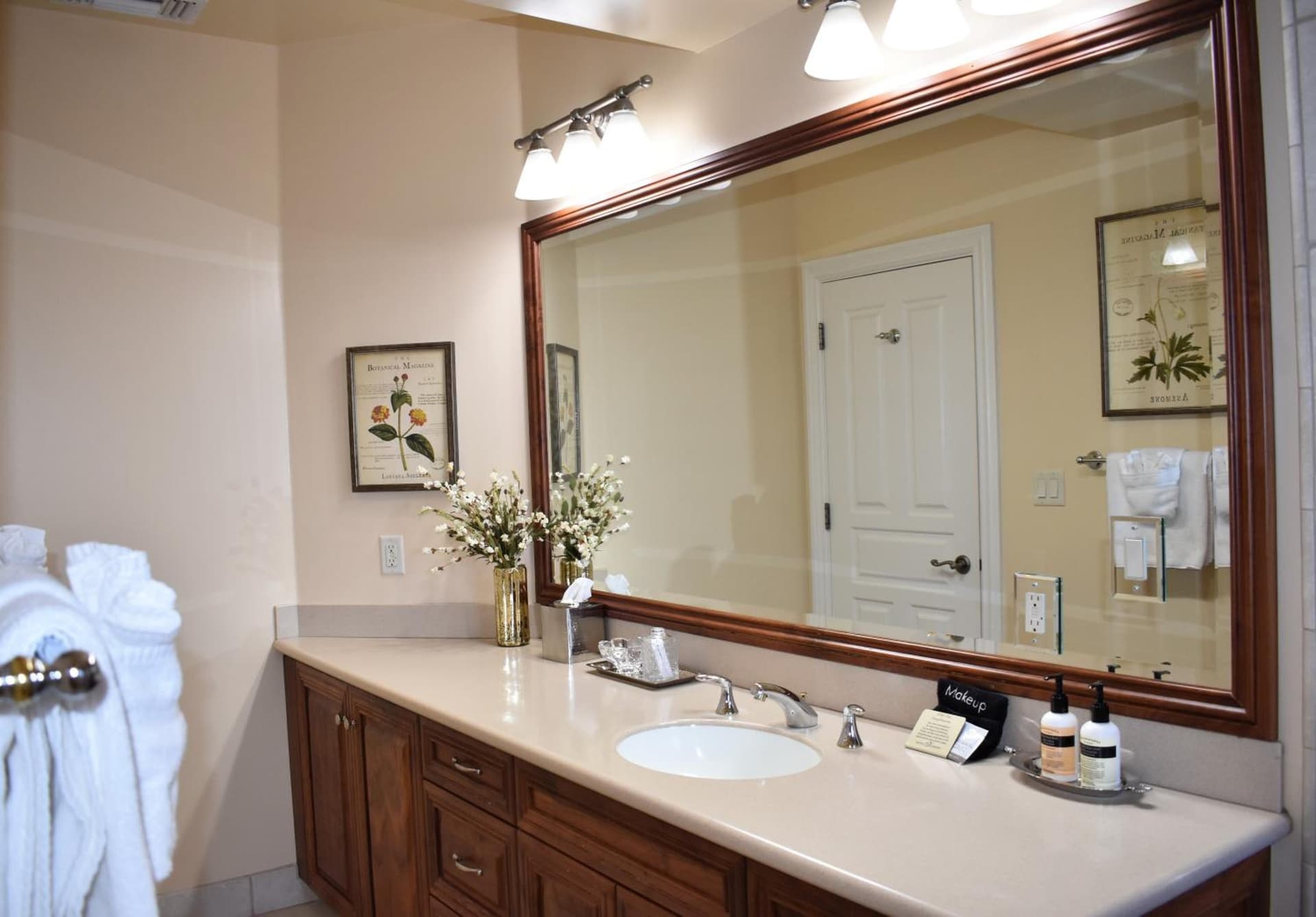 Hotel Diamond gallery photo in Chico, CA — image 5