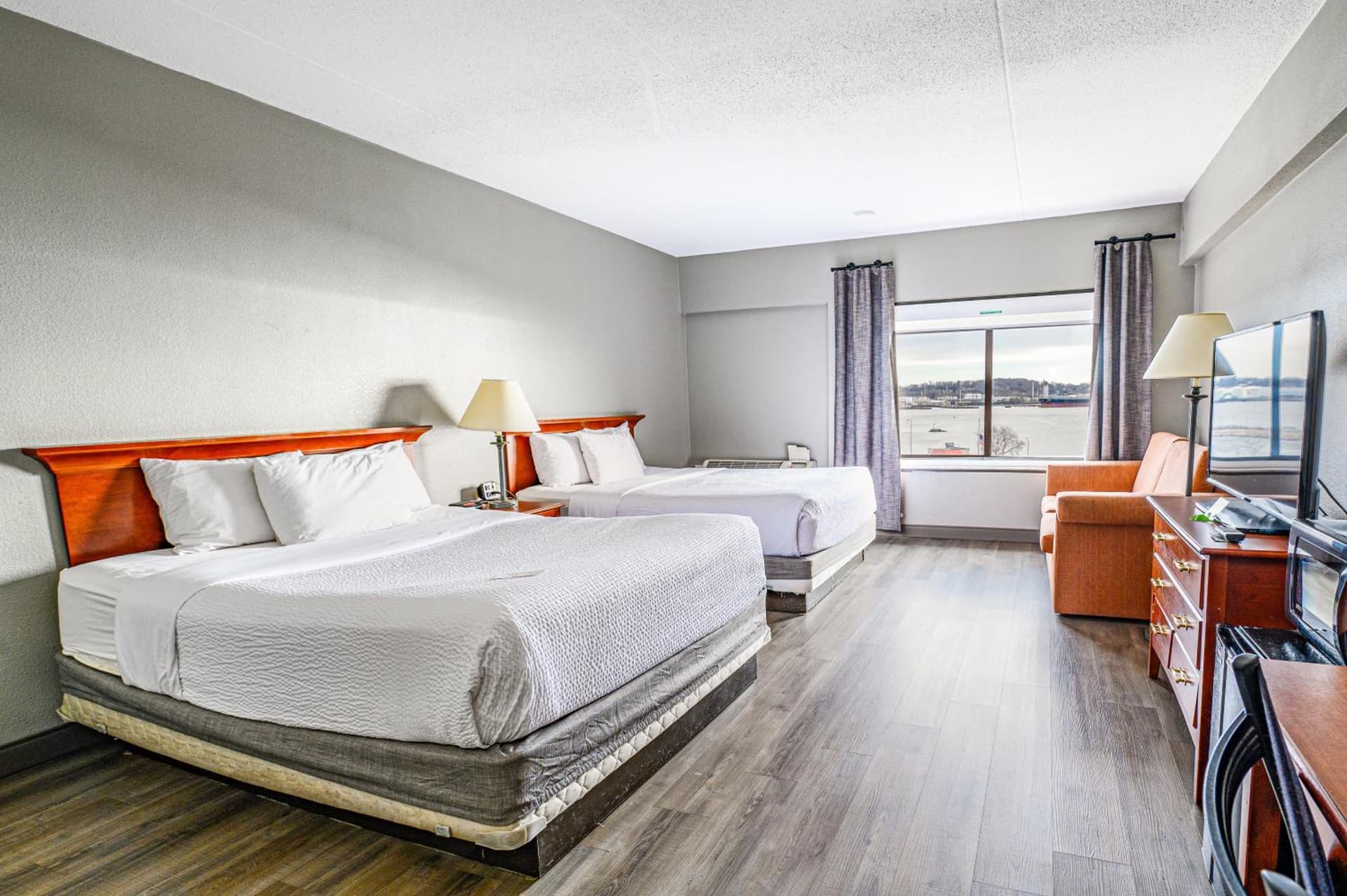 La Quinta by Wyndham New Haven gallery photo in New Haven, CT — image 23