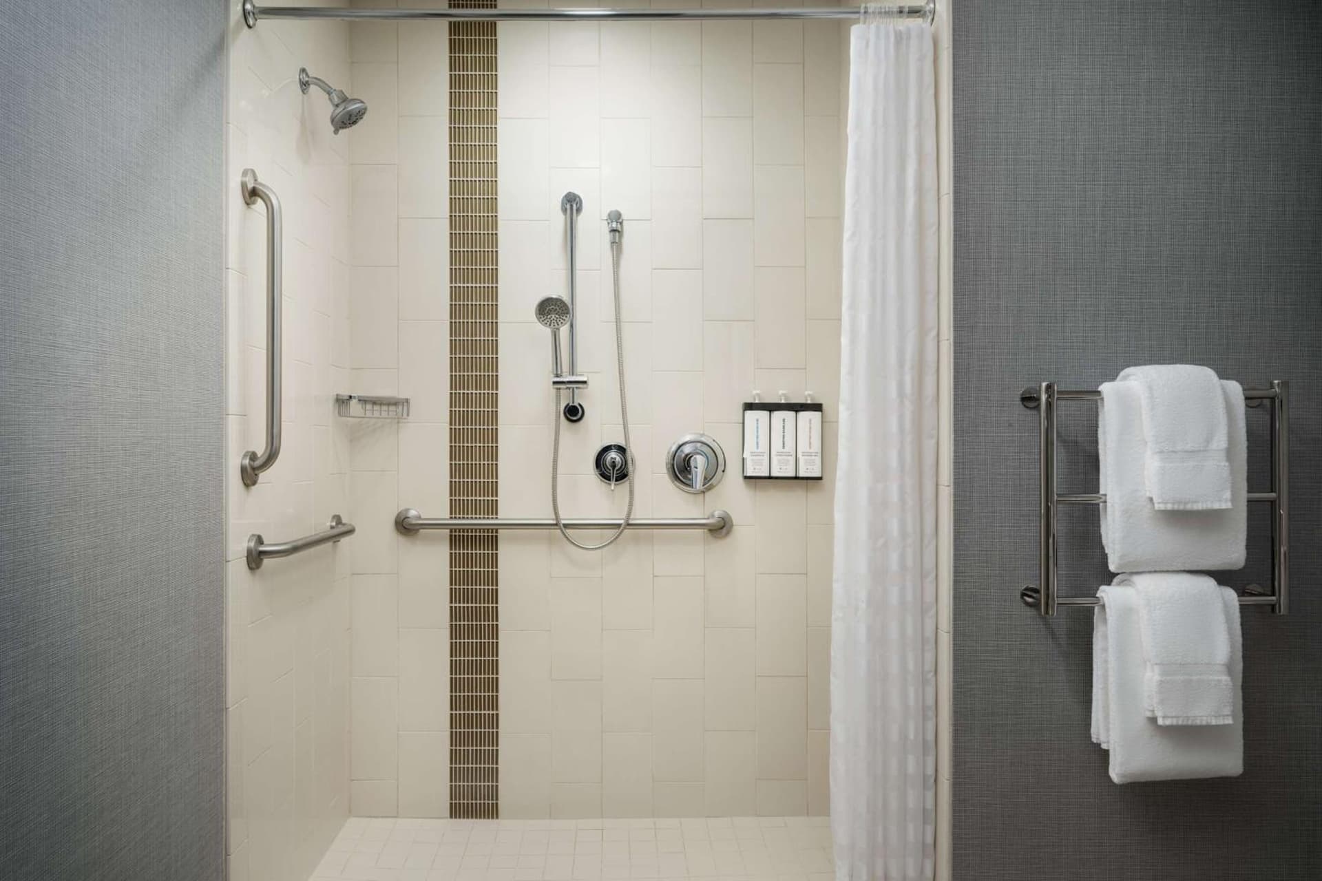 Hyatt Place Canton gallery photo in Lake Cable, OH — image 23