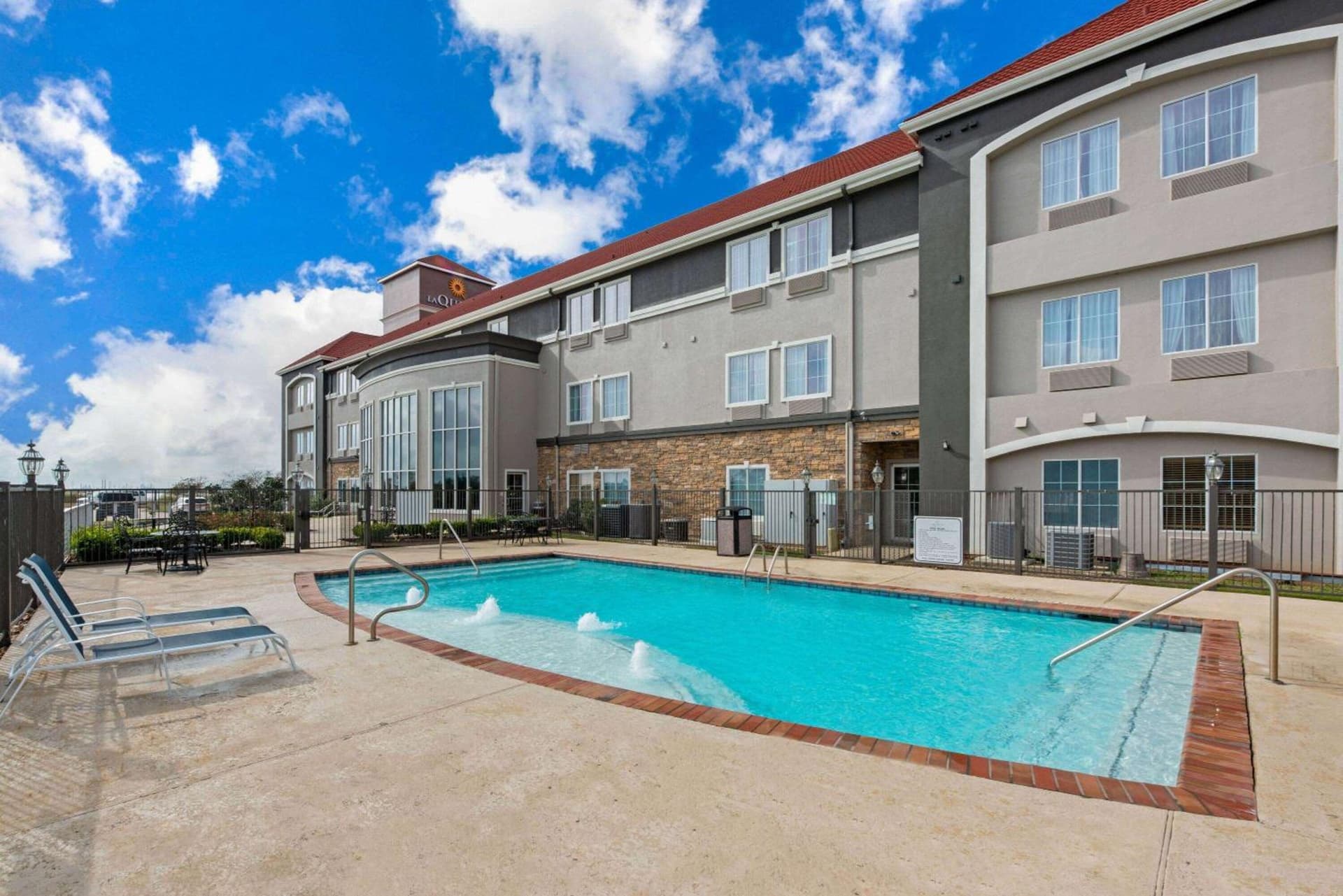 La Quinta by Wyndham Bridge City-Orange gallery photo in Bridge City, TX — image 55