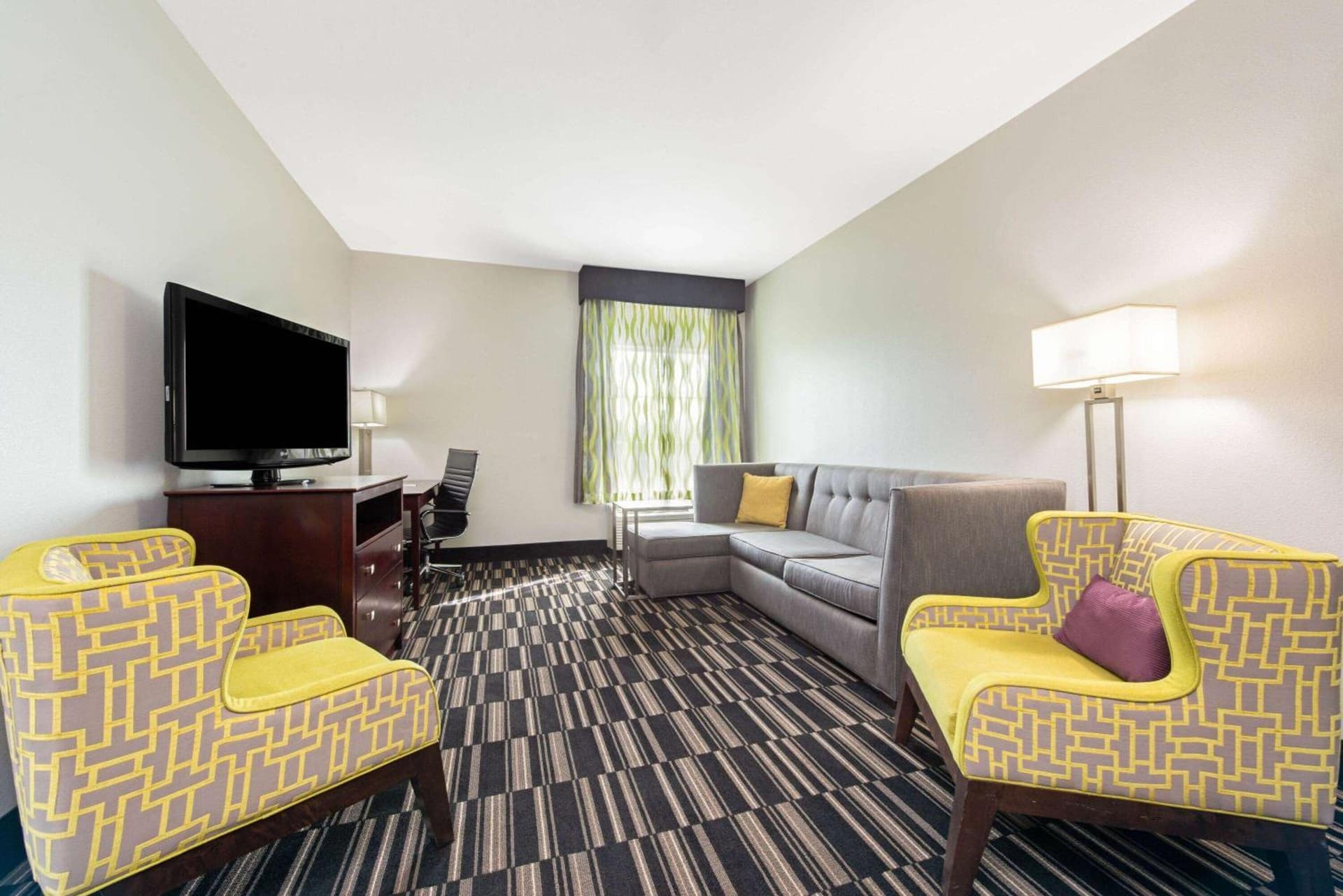 La Quinta by Wyndham Bridge City-Orange gallery photo in Bridge City, TX — image 45