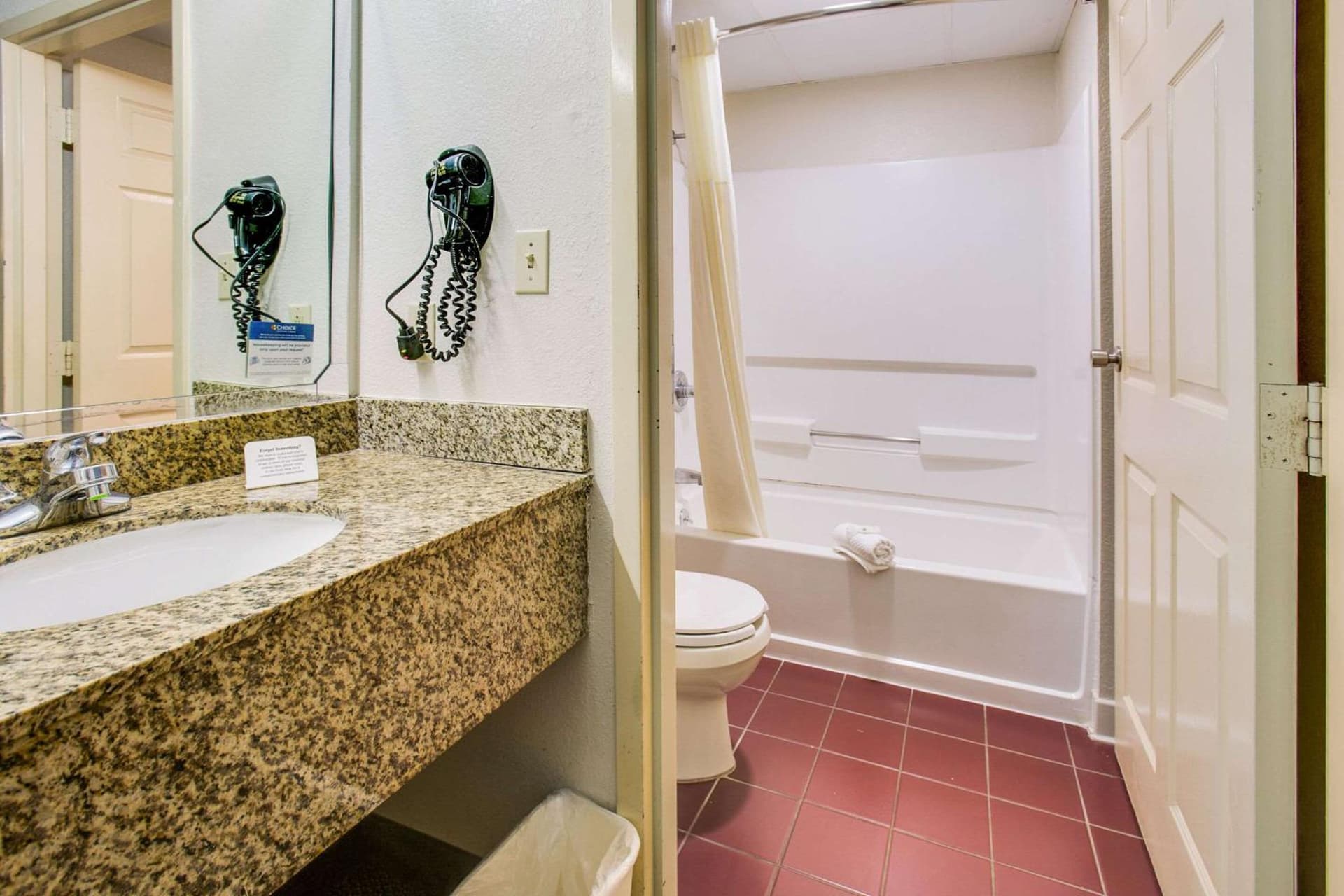Quality Inn Oak Grove Fort Campbell gallery photo in Oak Grove, KY — image 24