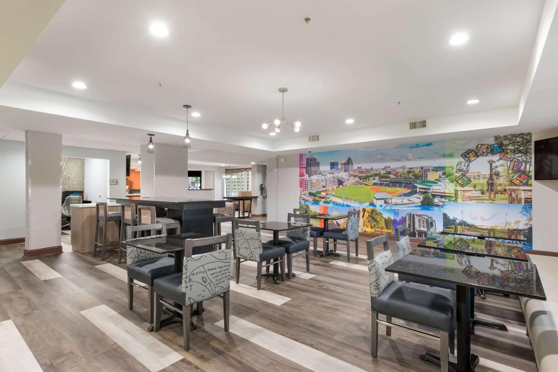 Clarion Pointe Greensboro Airport gallery photo in Greensboro, NC — image 18