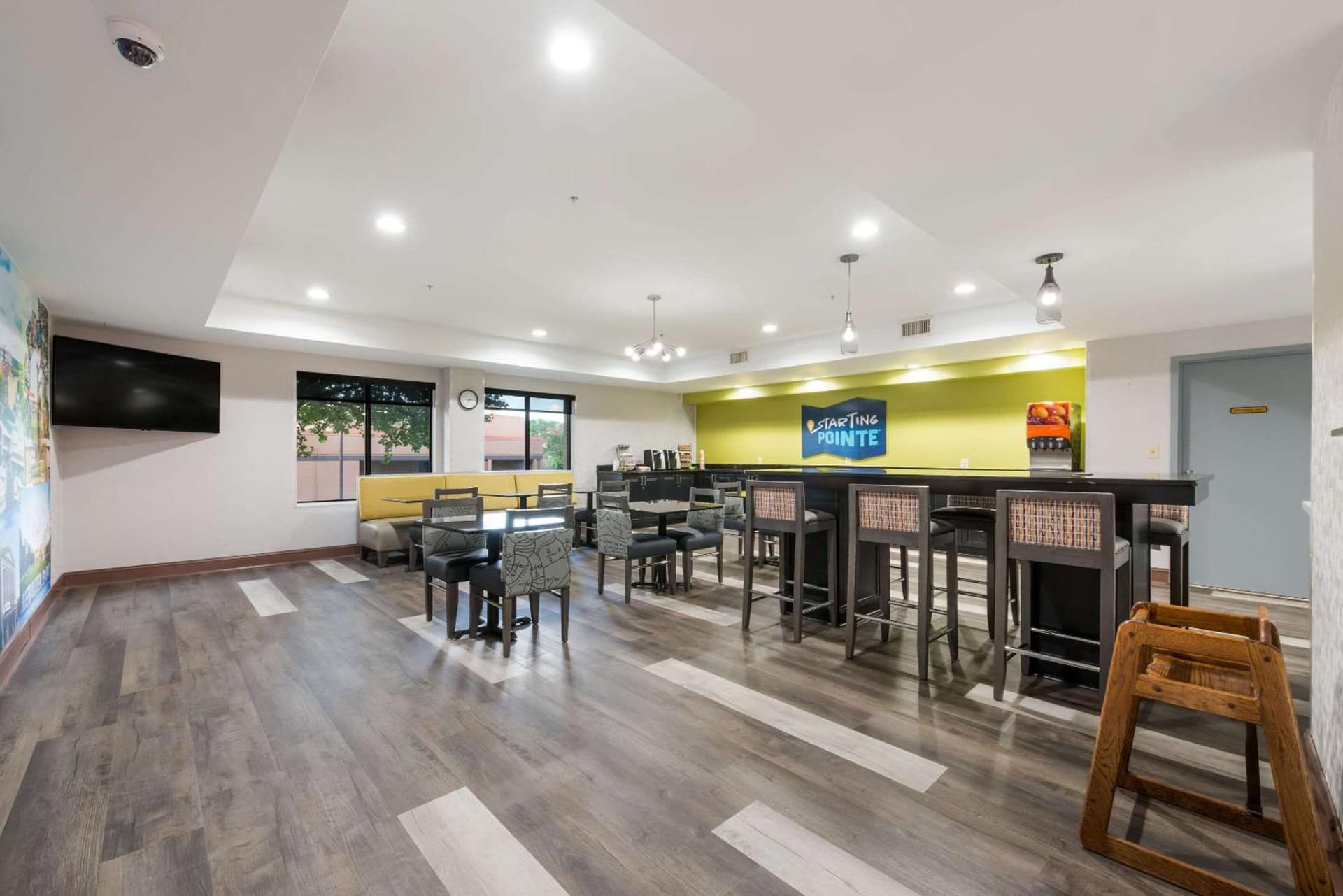 Clarion Pointe Greensboro Airport gallery photo in Greensboro, NC — image 20