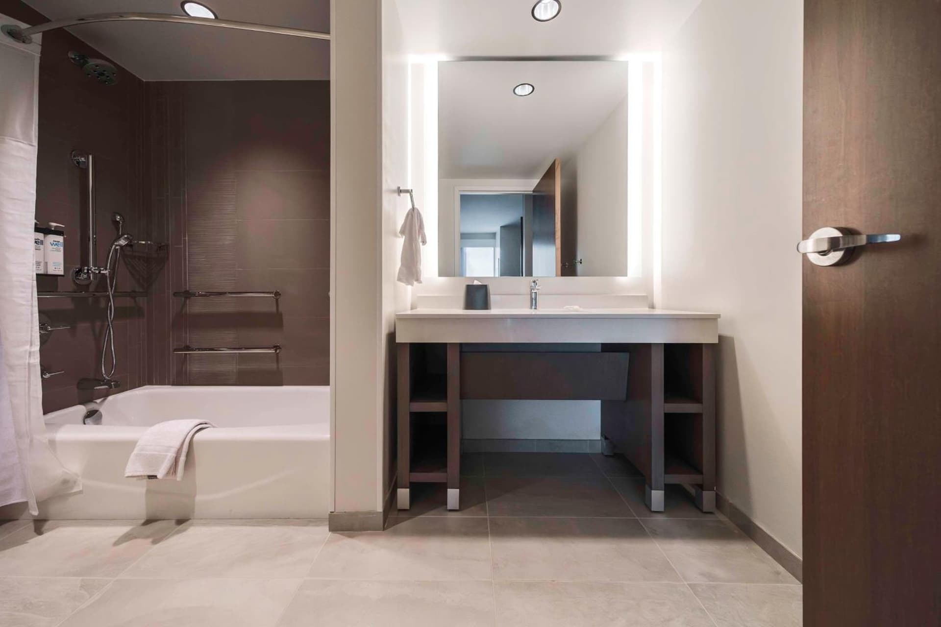 Hyatt House Sacramento Airport - Natomas gallery photo in Sacramento, CA — image 28