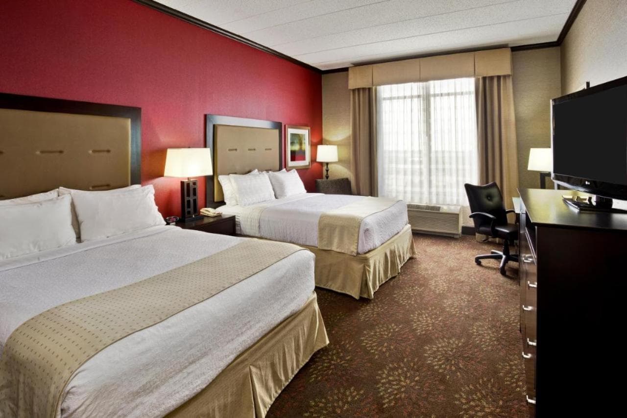 Holiday Inn Hotel & Suites Chicago Northwest - Elgin by IHG gallery photo in Elgin, IL — image 4