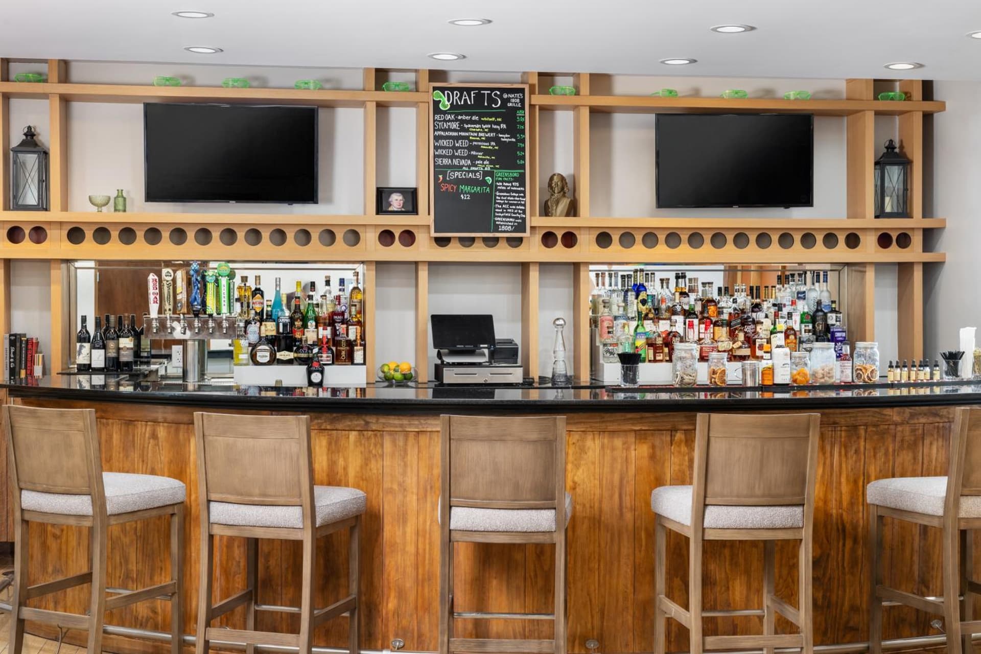 Doubletree By Hilton Greensboro Airport gallery photo in Greensboro, NC — image 59