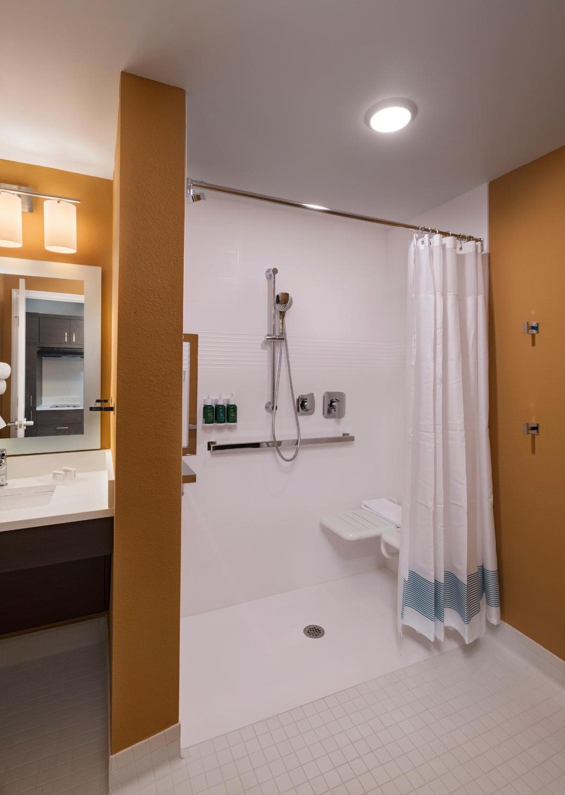 TownePlace Suites by Marriott Naples interior in Naples, FL — gallery photo 2