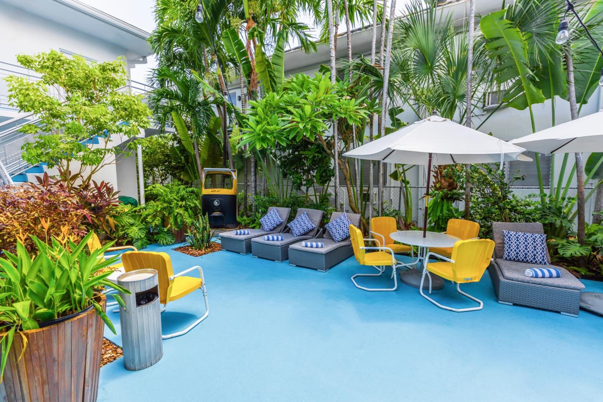 Beachside All Suites Hotel interior in Miami Beach, FL — gallery photo 2