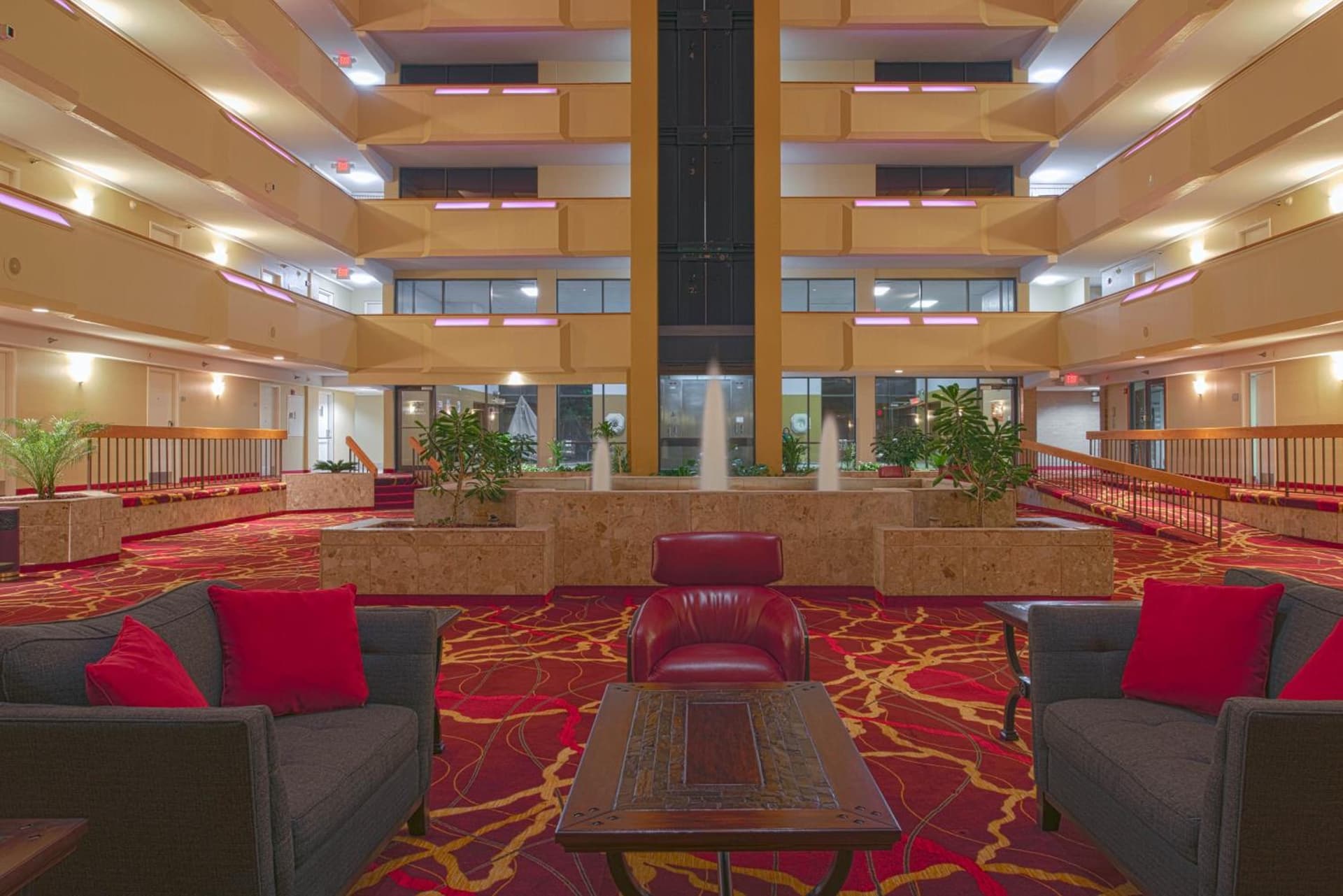MCM Elegante Hotel & Suites Lubbock gallery photo in Lubbock, TX — image 4