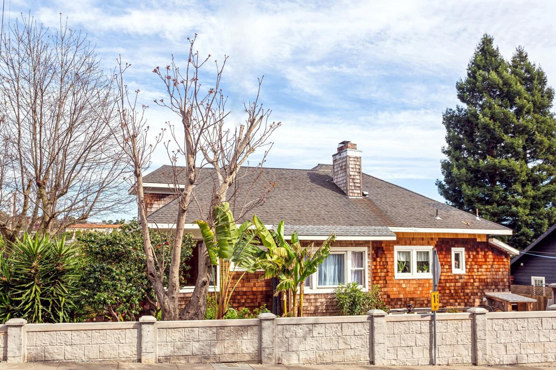 Beautiful Spacious Victorian Garden Oasis Central, Gated, Deck, BBQ featured exterior or lobby in San Rafael, CA — similar hotel