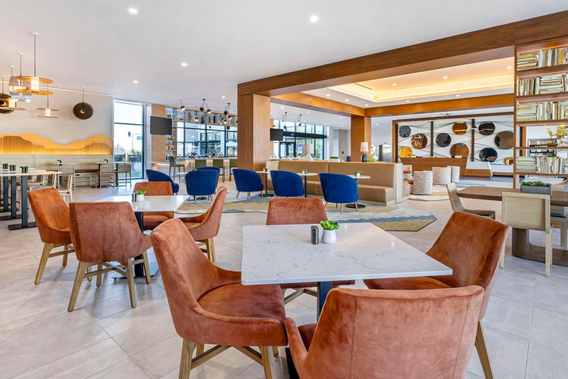 Cambria Hotel Burbank Airport gallery photo in Burbank, CA — image 10