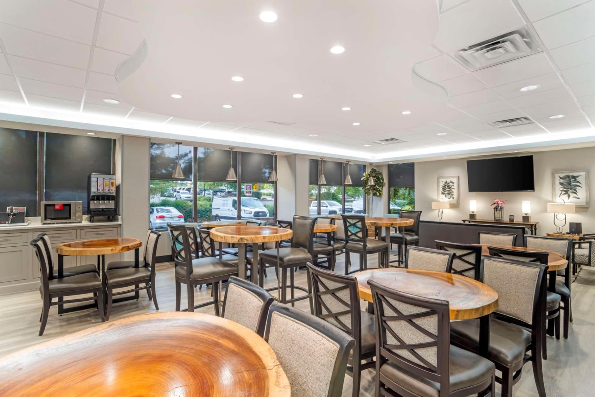 Best Western Plus Greenville I-385 Inn & Suites gallery photo in Greenville, SC — image 38