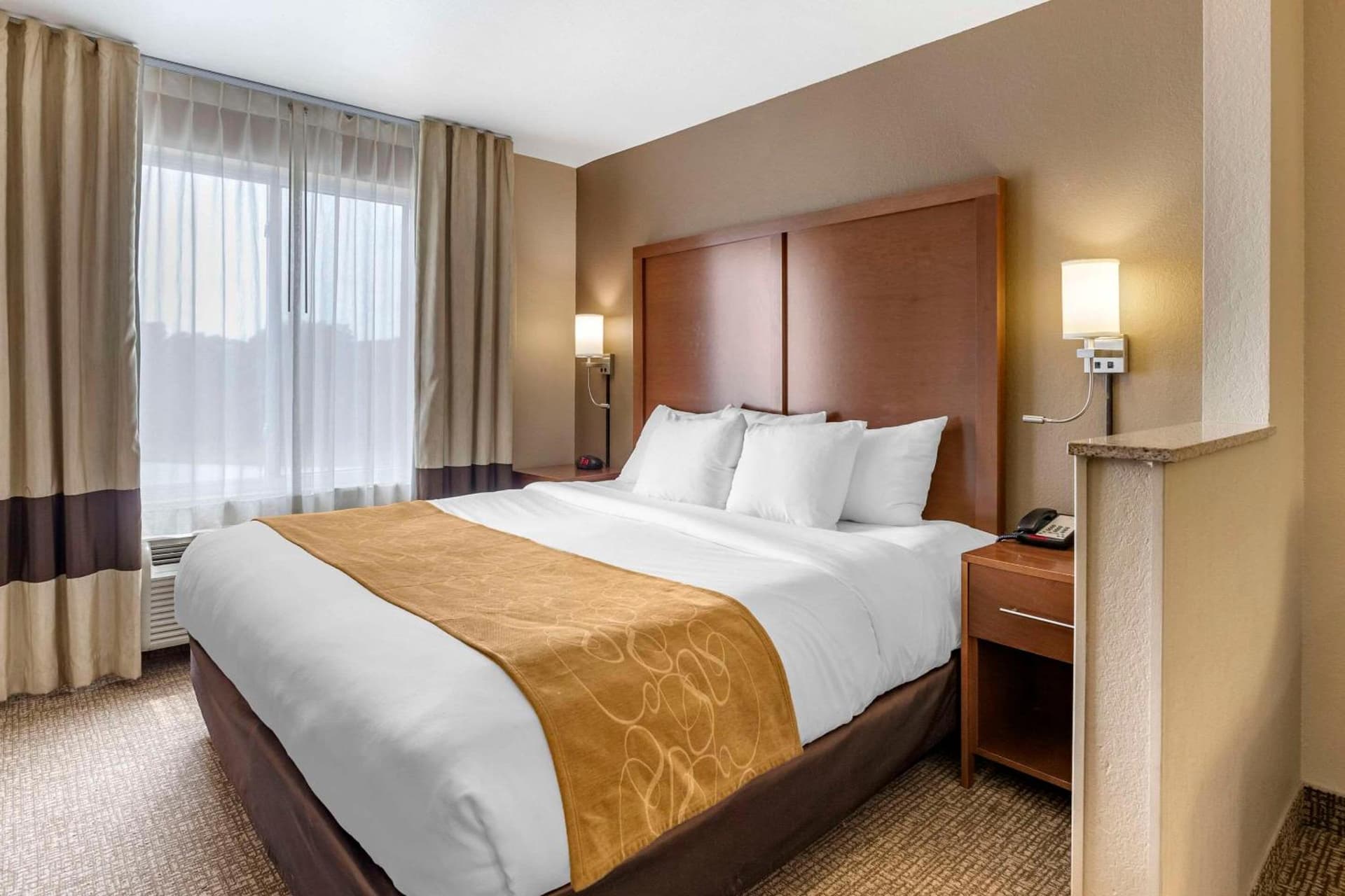 Comfort Suites Coralville I-80 gallery photo in Coralville, IA — image 9