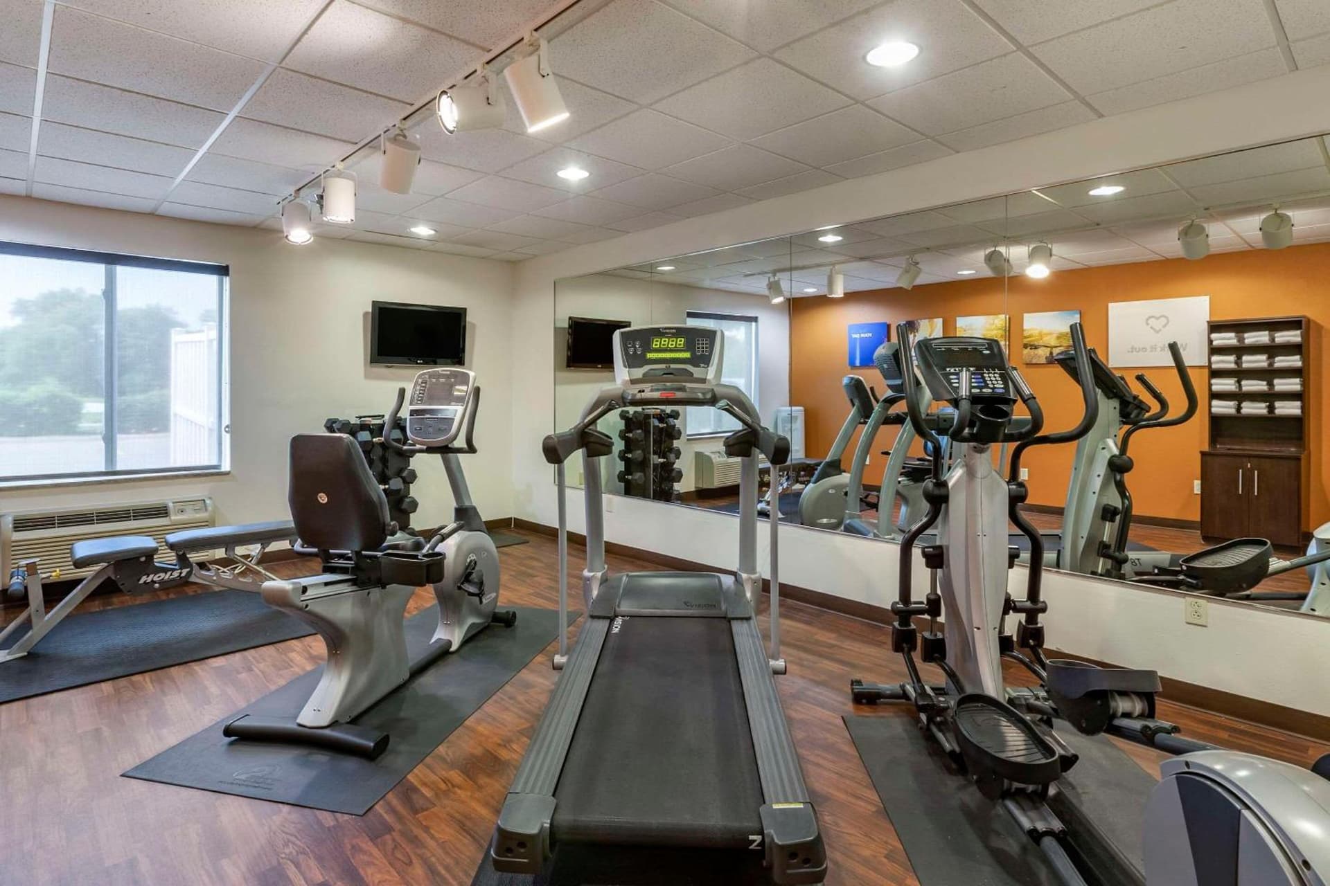 Comfort Suites Coralville I-80 gallery photo in Coralville, IA — image 11