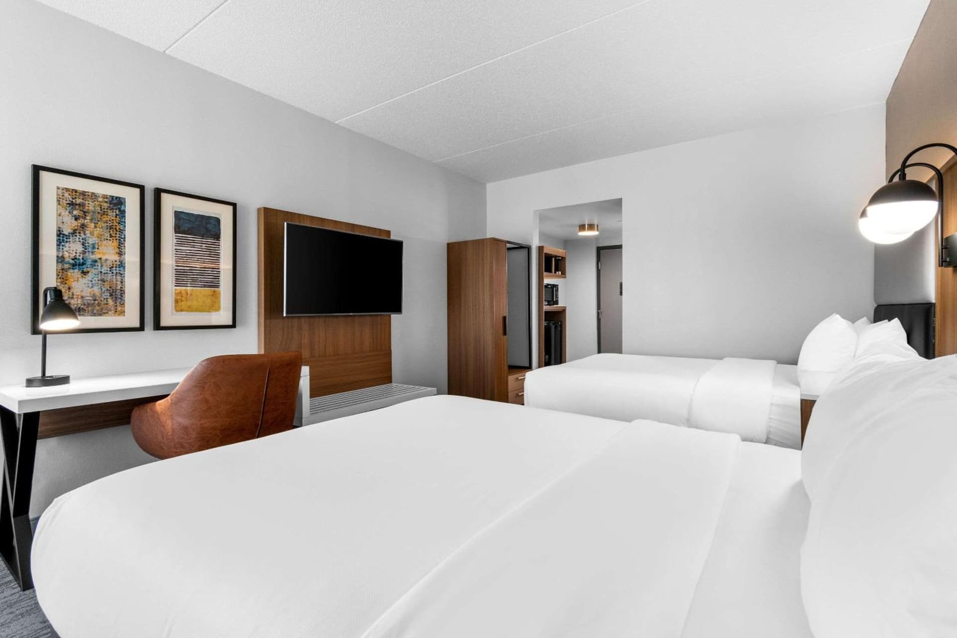 Comfort Inn & Suites York North gallery photo in York, PA — image 30