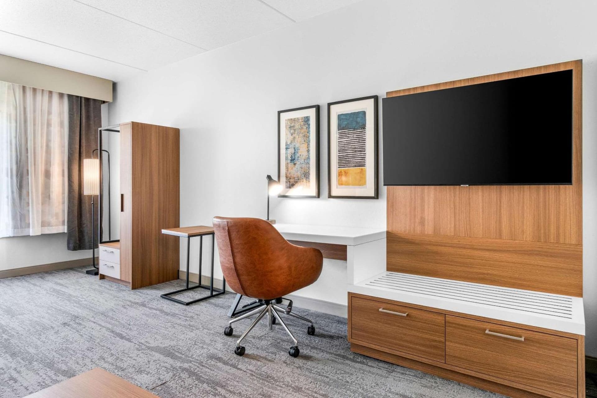 Comfort Inn & Suites York North gallery photo in York, PA — image 4
