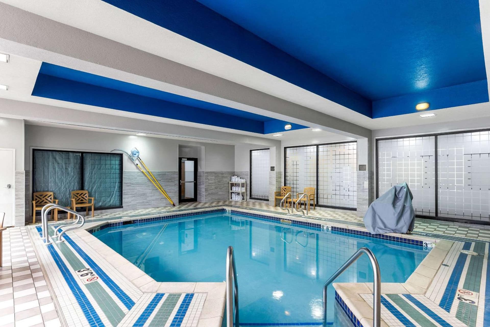 Comfort Inn & Suites Kenosha-Pleasant Prairie gallery photo in Kenosha, WI — image 21