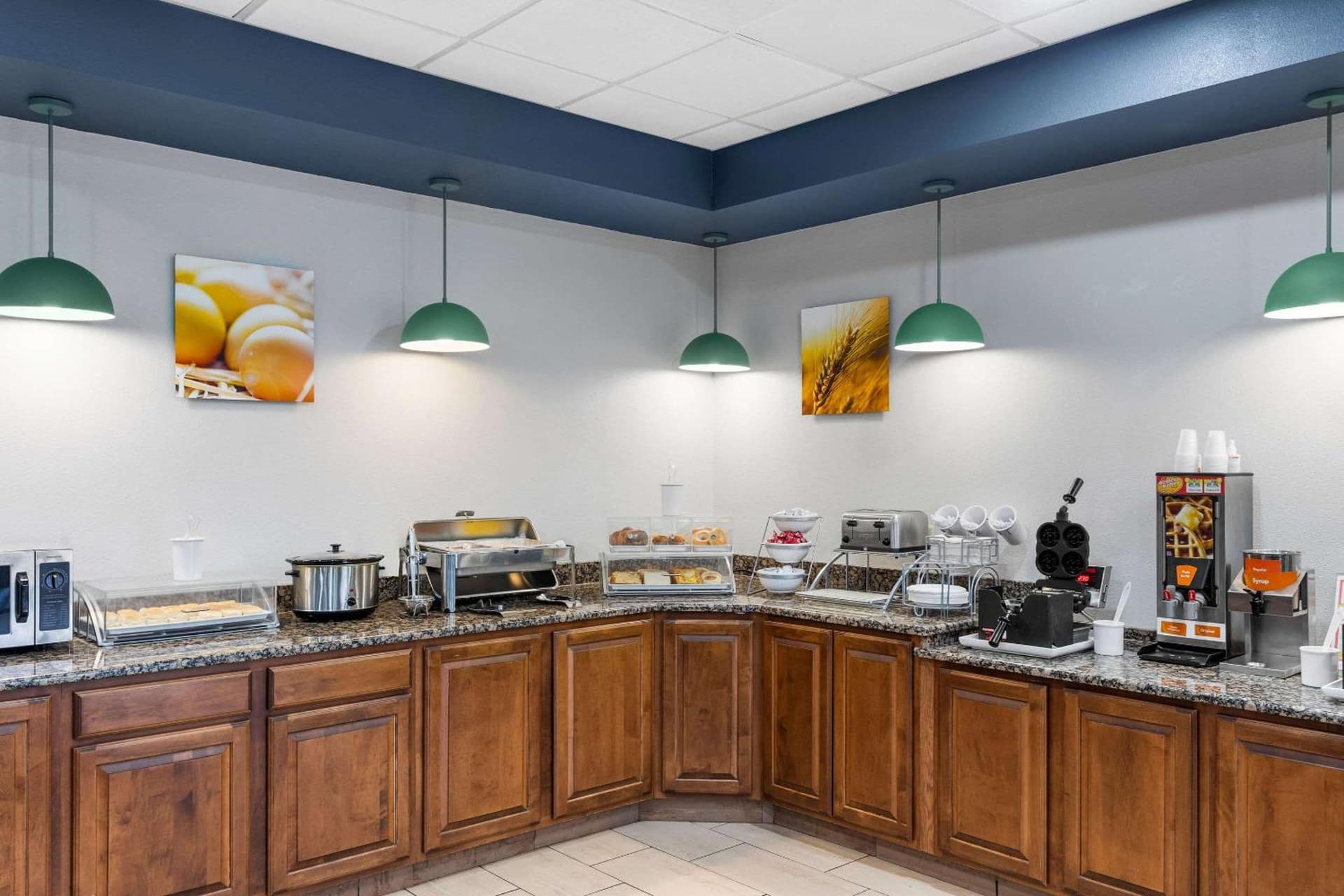 Comfort Inn & Suites Kenosha-Pleasant Prairie gallery photo in Kenosha, WI — image 10