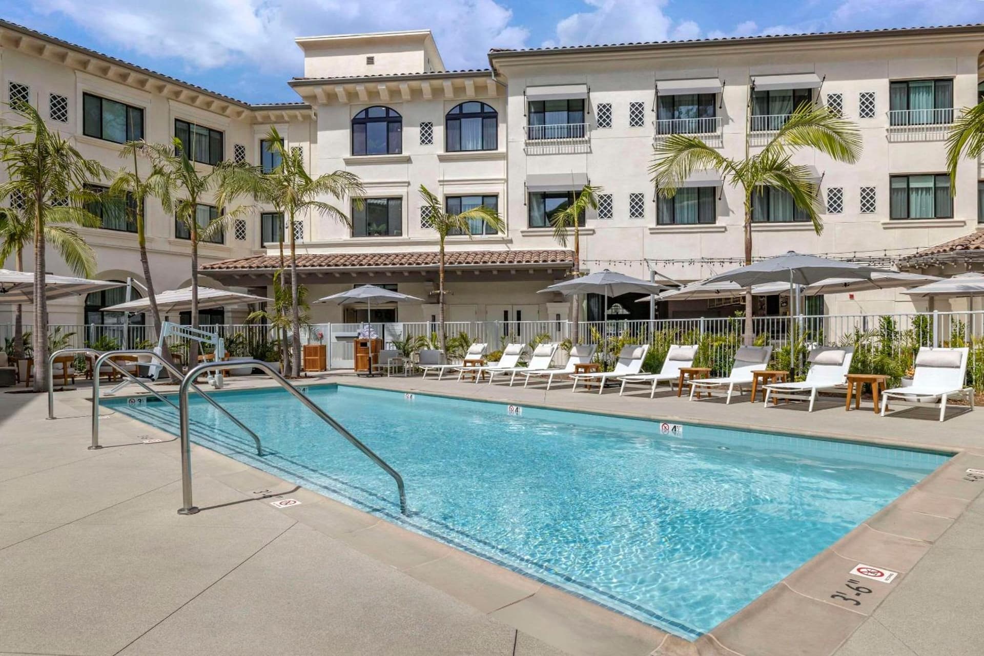 Cambria Hotel Calabasas - Malibu gallery photo in Calabasas, CA — image 39