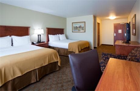 Holiday Inn Express & Suites - Mason City by IHG interior in Mason City, IA — gallery photo 2