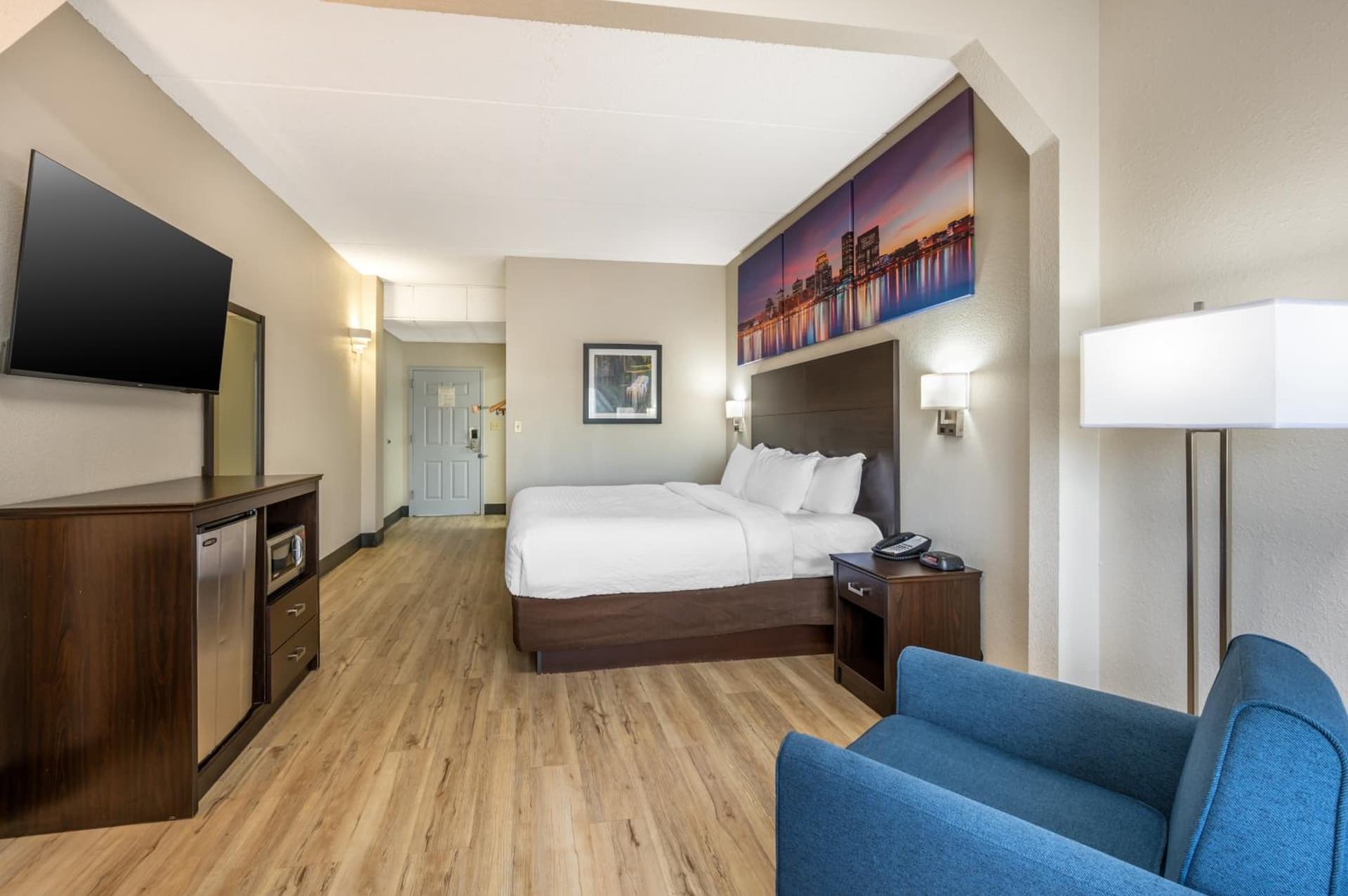 Clarion Pointe Louisville East gallery photo in Louisville, KY — image 23