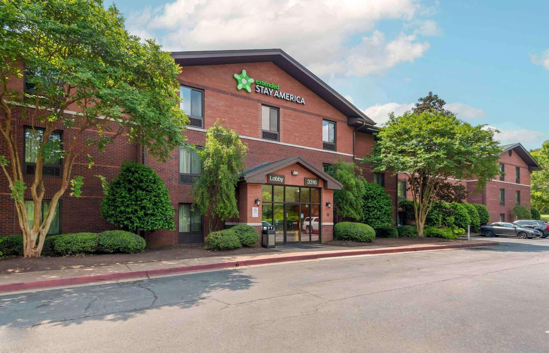 Extended Stay America Select Suites - Atlanta - Kennesaw Chastain Rd property views in Kennesaw, GA — gallery photo 3