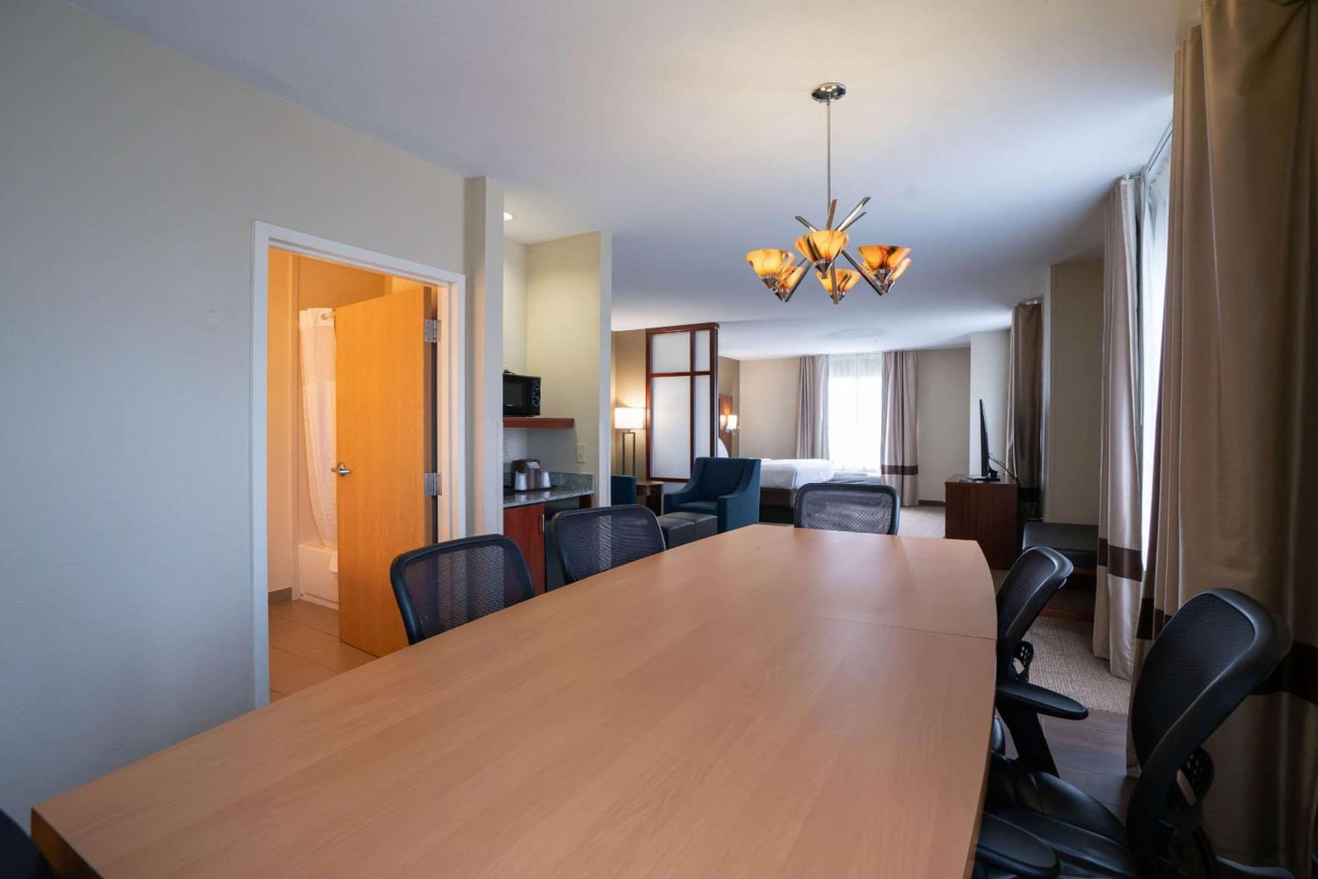 Comfort Suites Flowood - Jackson Airport gallery photo in Luckney, MS — image 11