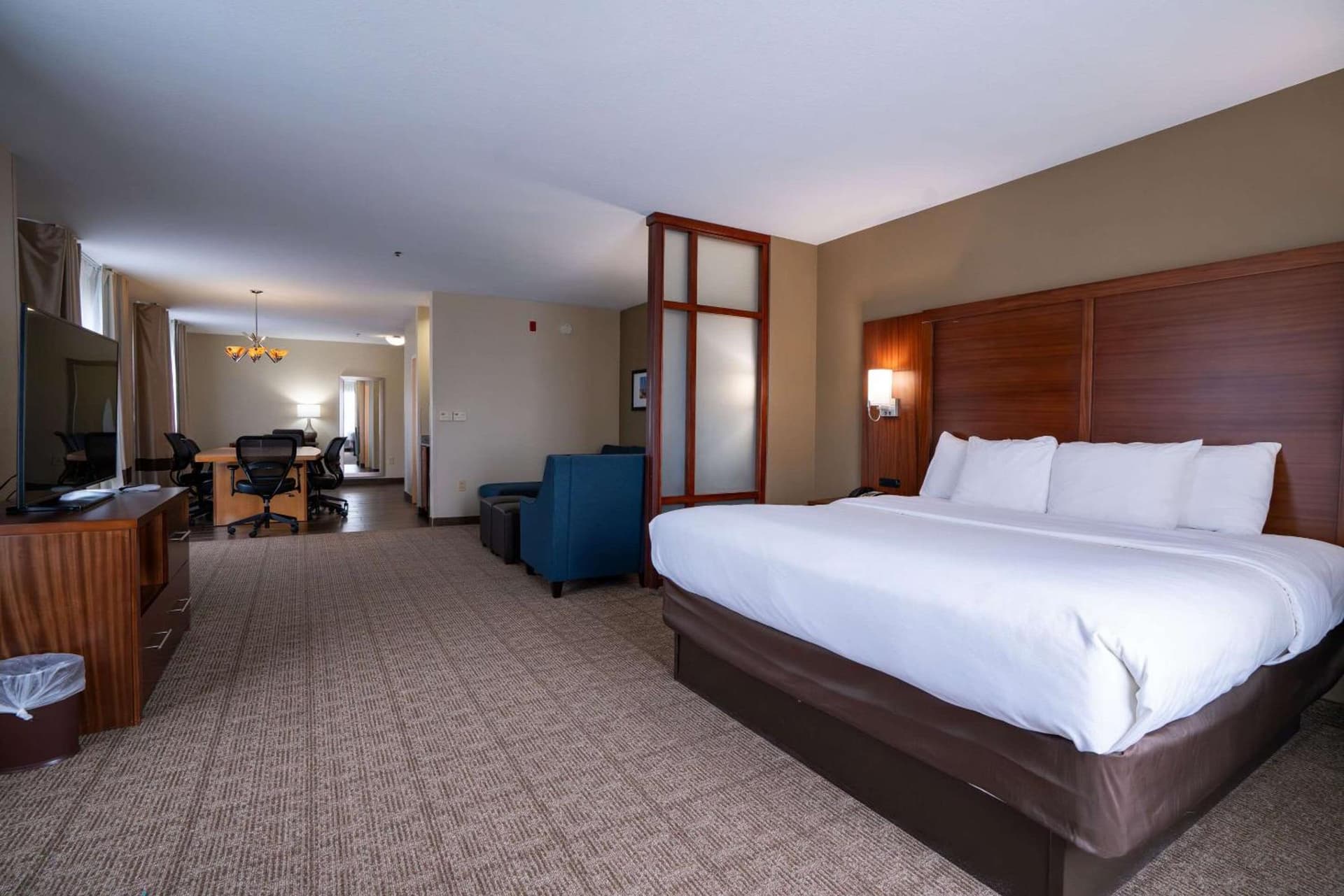 Comfort Suites Flowood - Jackson Airport gallery photo in Luckney, MS — image 23