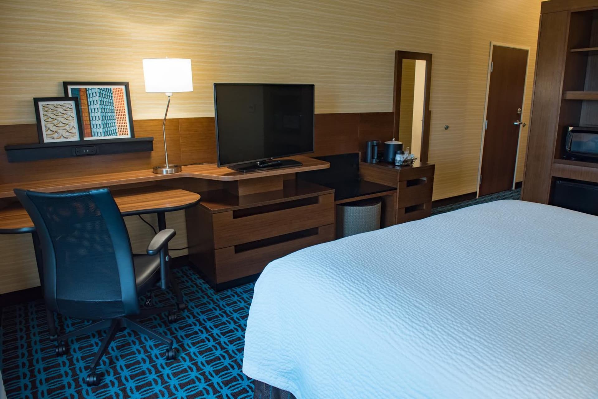 Fairfield Inn & Suites by Marriott Anderson property views in Anderson, IN — gallery photo 3