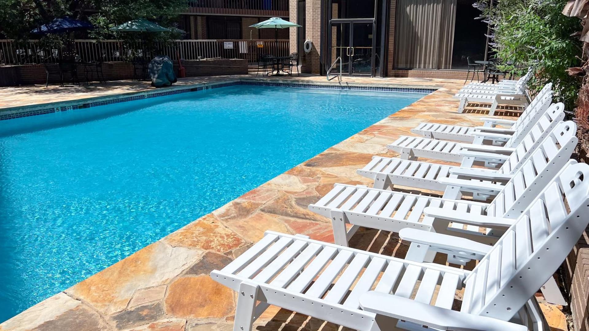 MCM Elegante Hotel property views in Odessa, TX — gallery photo 3