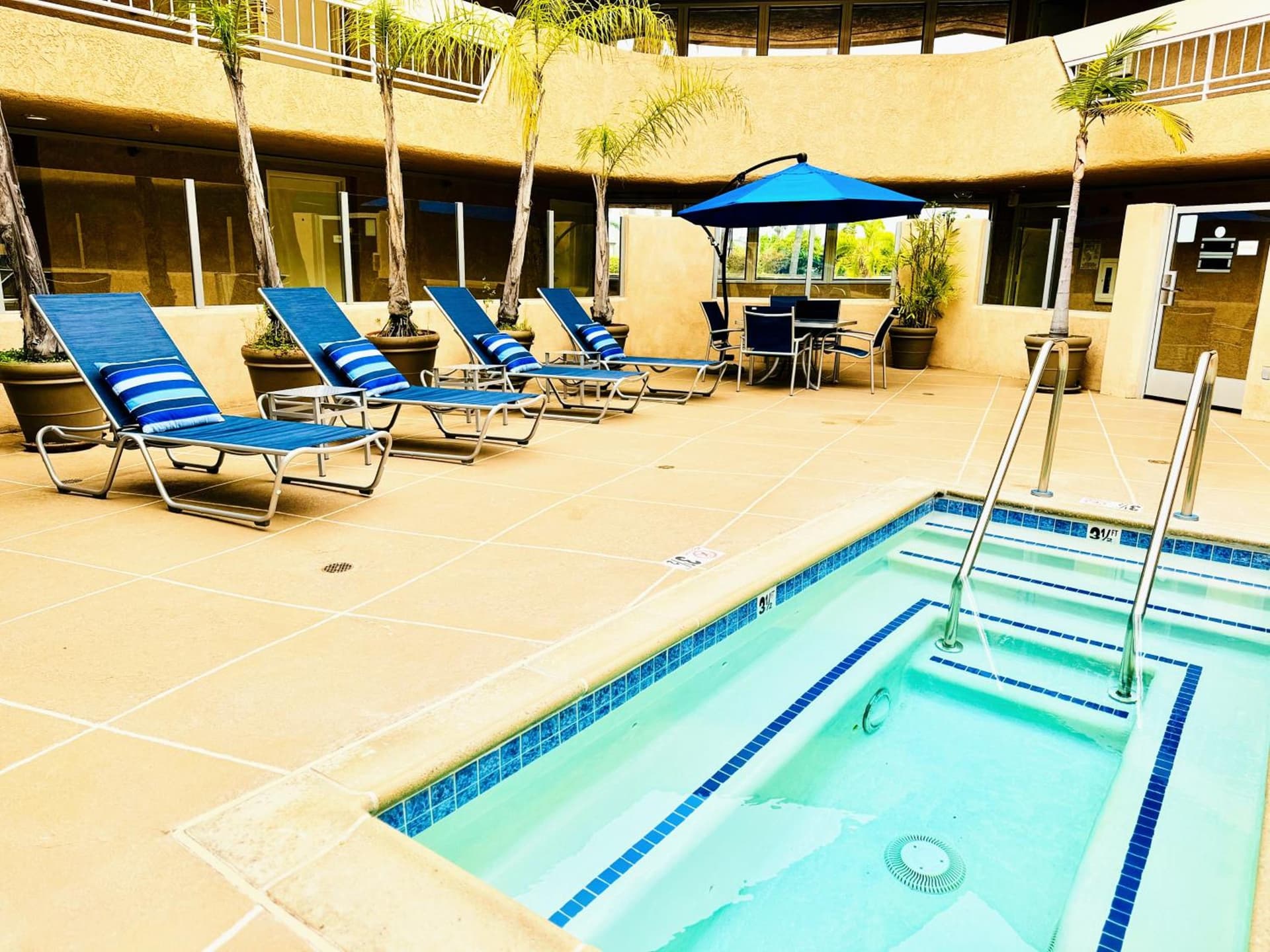 The Pacific Inn gallery photo in Seal Beach, CA — image 81