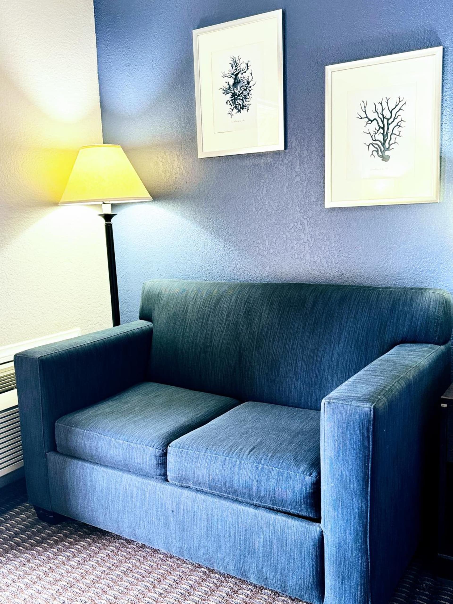 The Pacific Inn interior in Seal Beach, CA — gallery photo 2