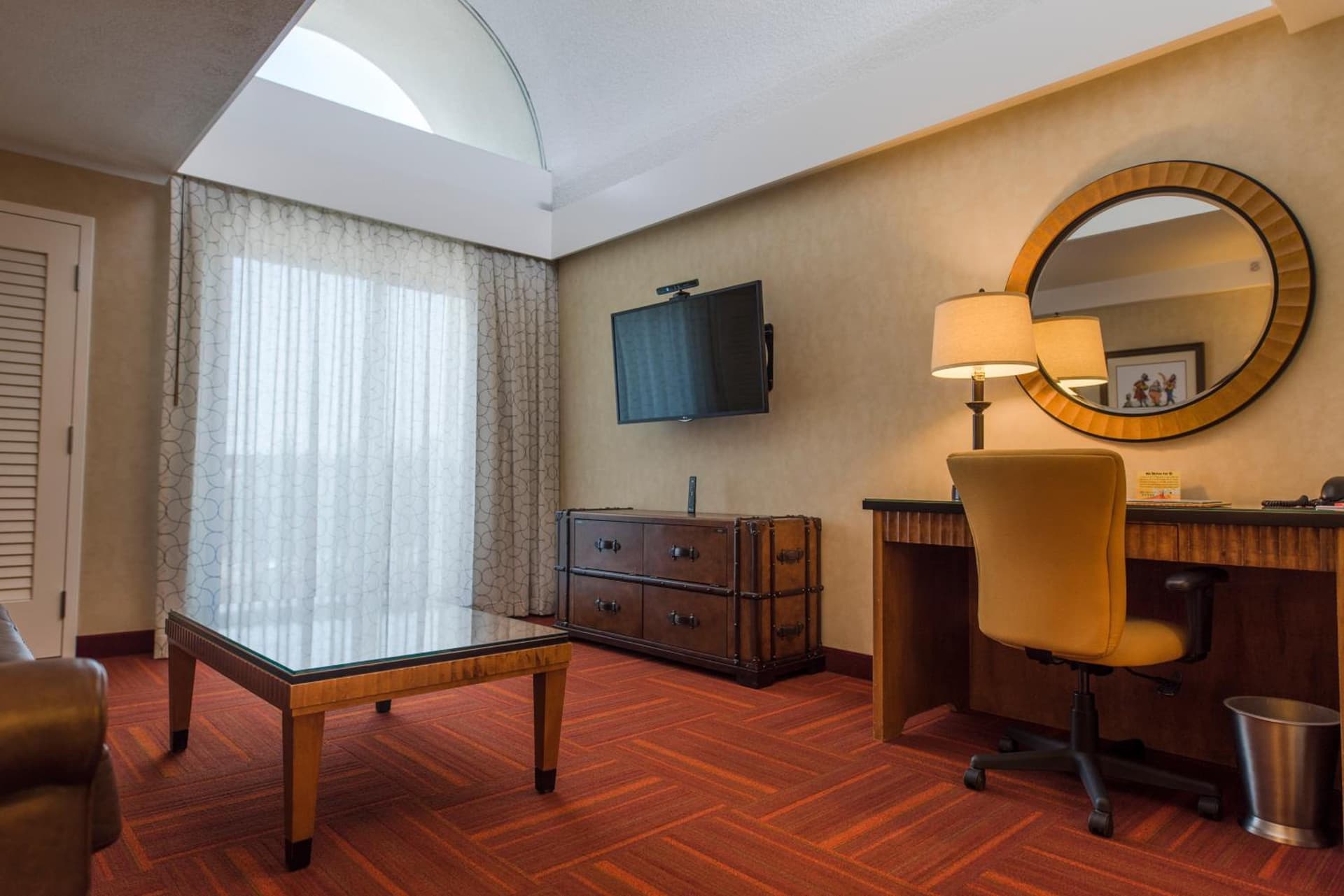 Howard Johnson by Wyndham Anaheim Hotel and Water Playground gallery photo in Anaheim, CA — image 32