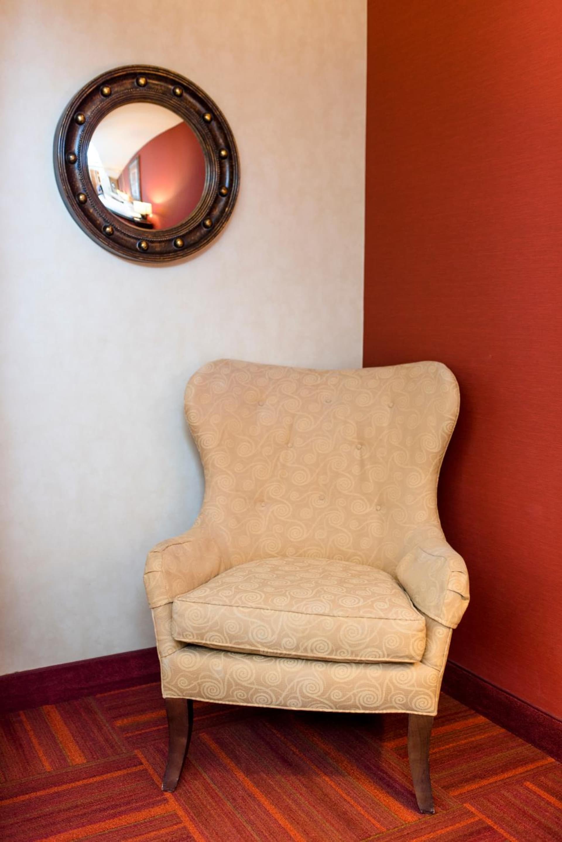 Howard Johnson by Wyndham Anaheim Hotel and Water Playground gallery photo in Anaheim, CA — image 137