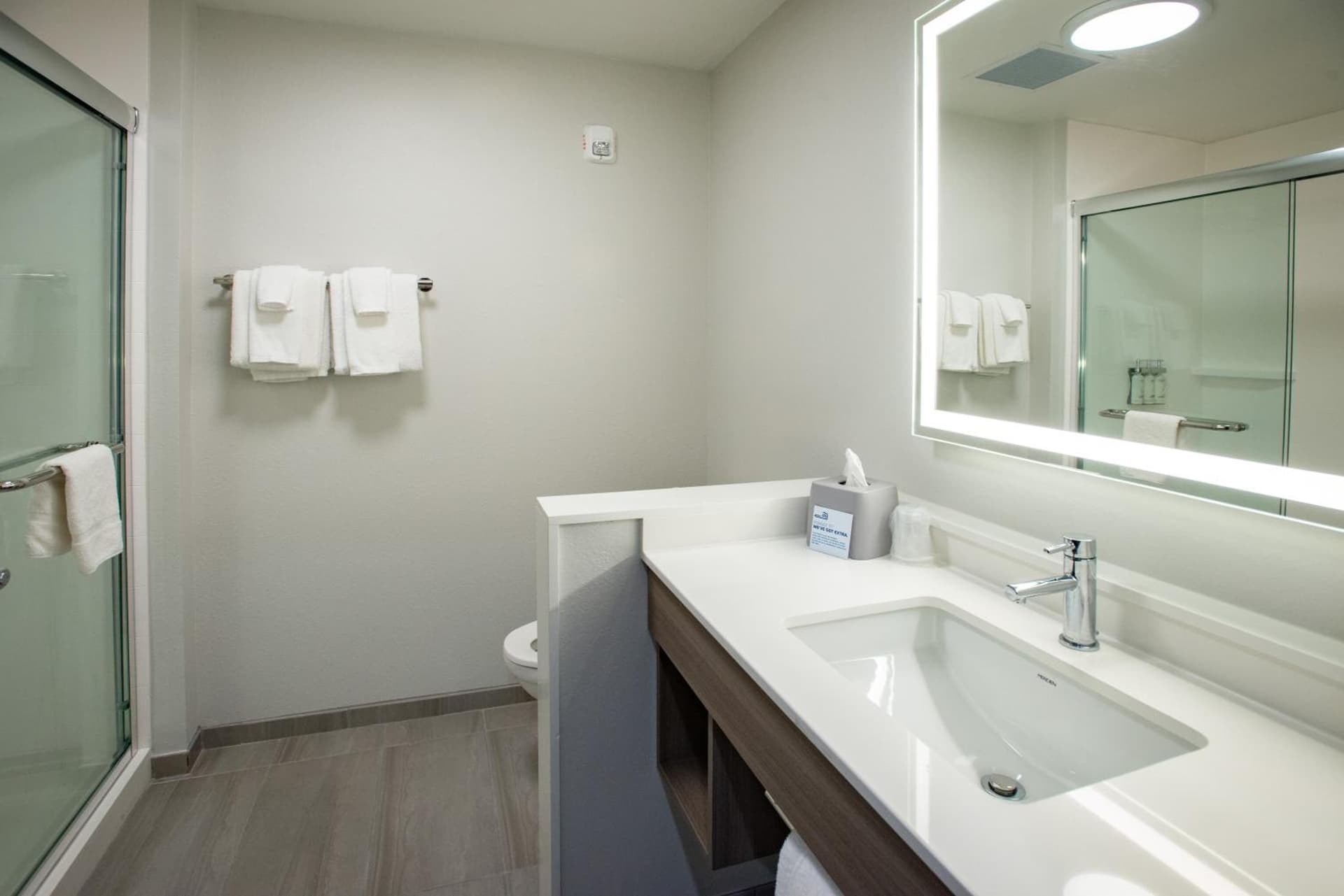 Holiday Inn Express & Suites Pensacola Airport North – I-10 by IHG gallery photo in Pensacola, FL — image 53